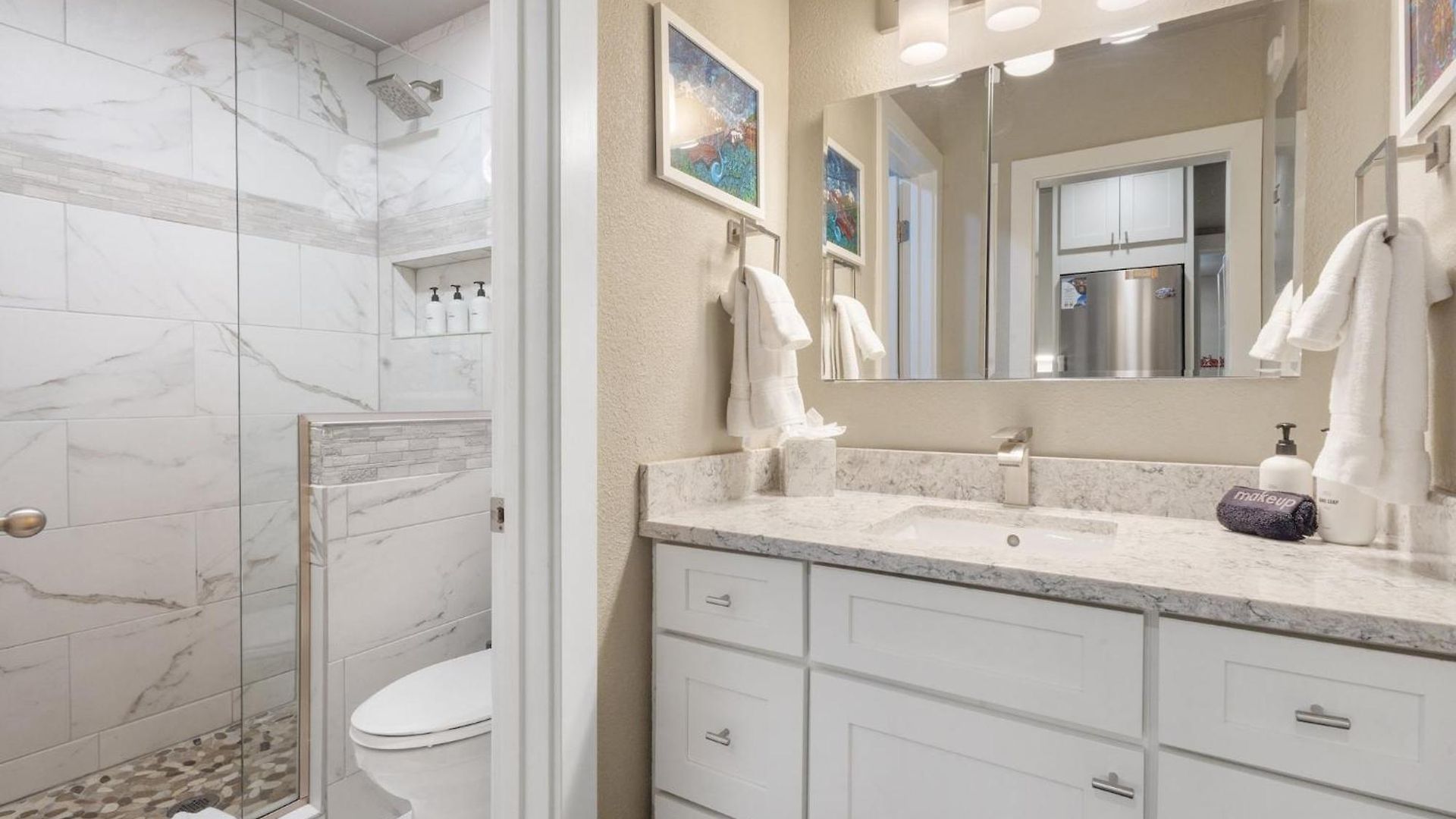 Walk To Ski, Stylish & Bright! Ground Floor, Hot Tub, Pool * Telluride