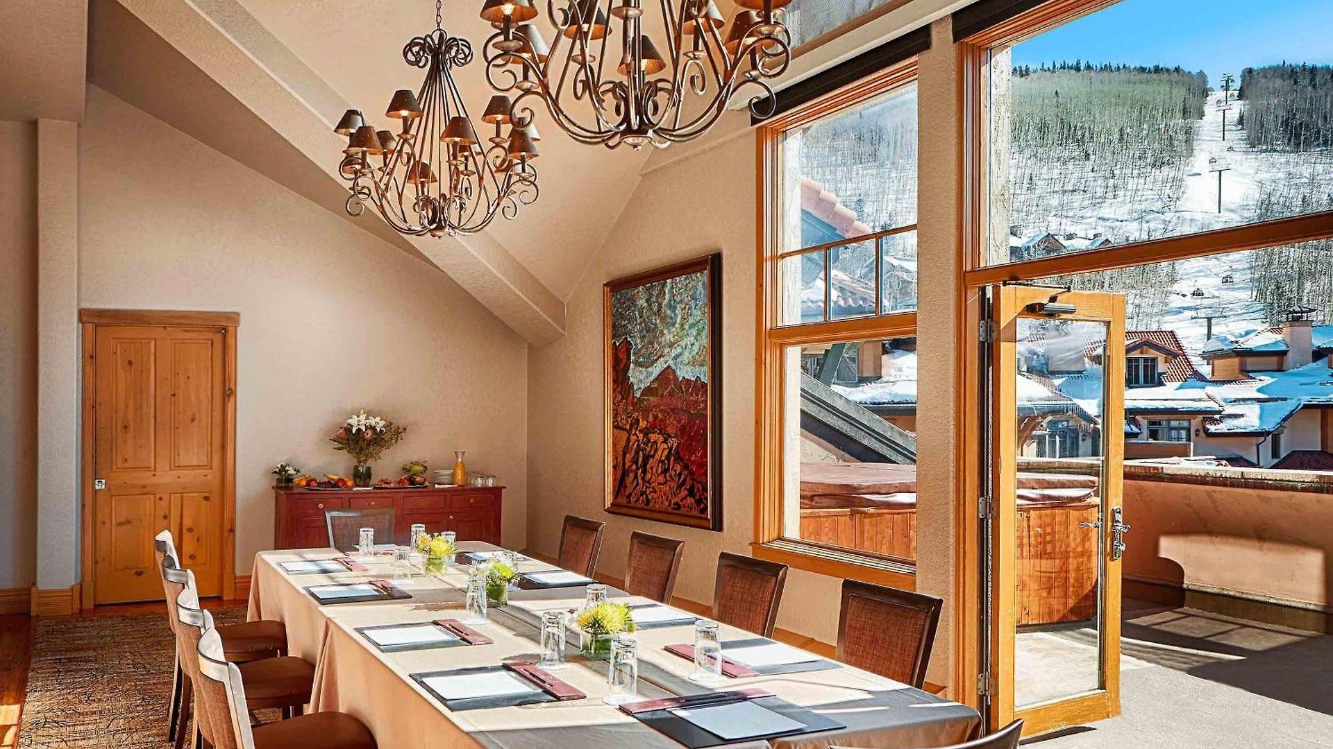 Fairmont Heritage Place, Franz Klammer Lodge *