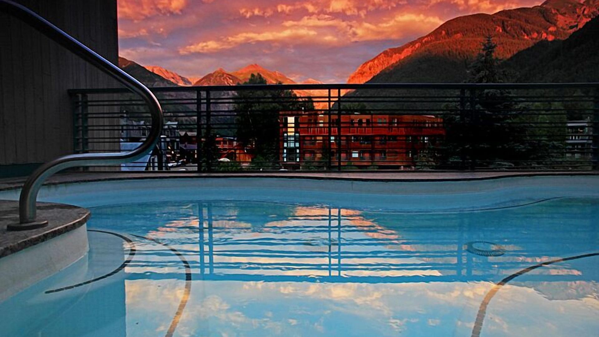 Camels Garden Hotel 4*