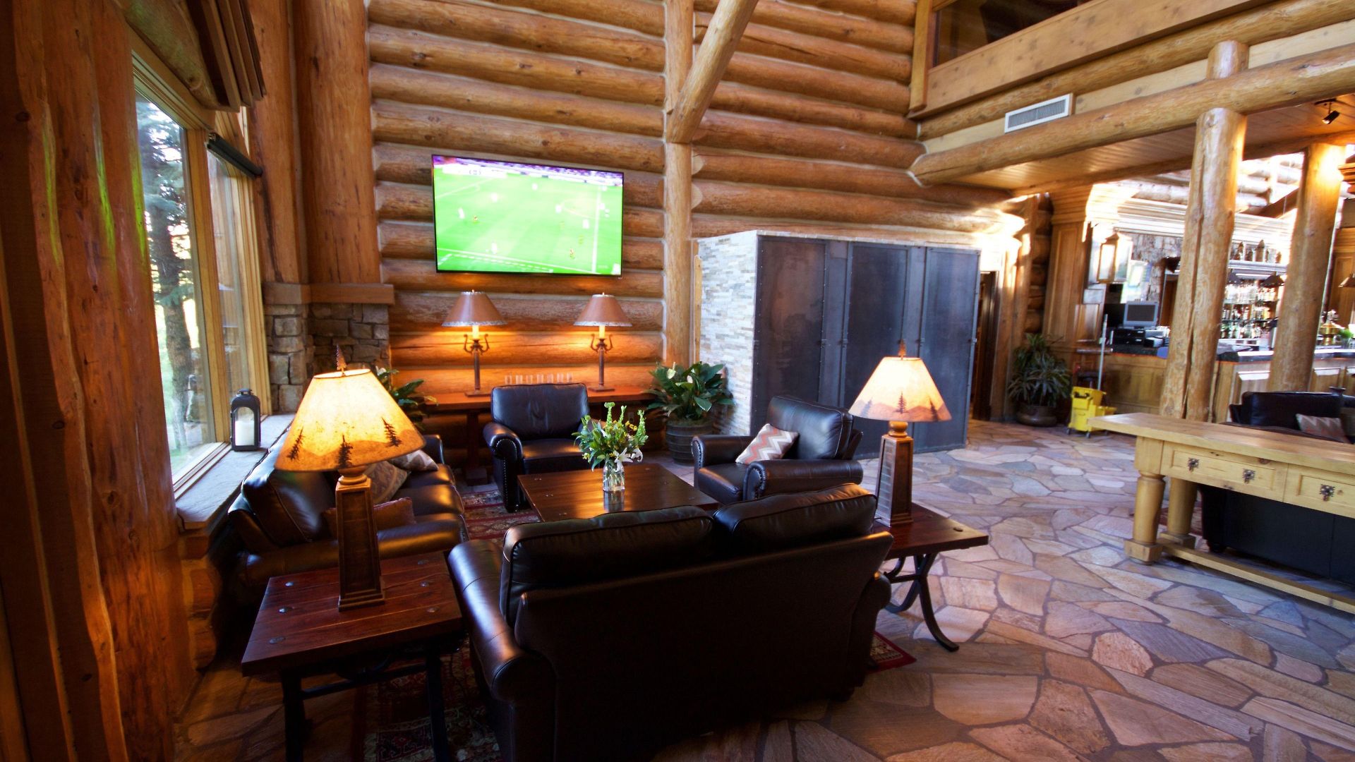 Mountain Lodge *