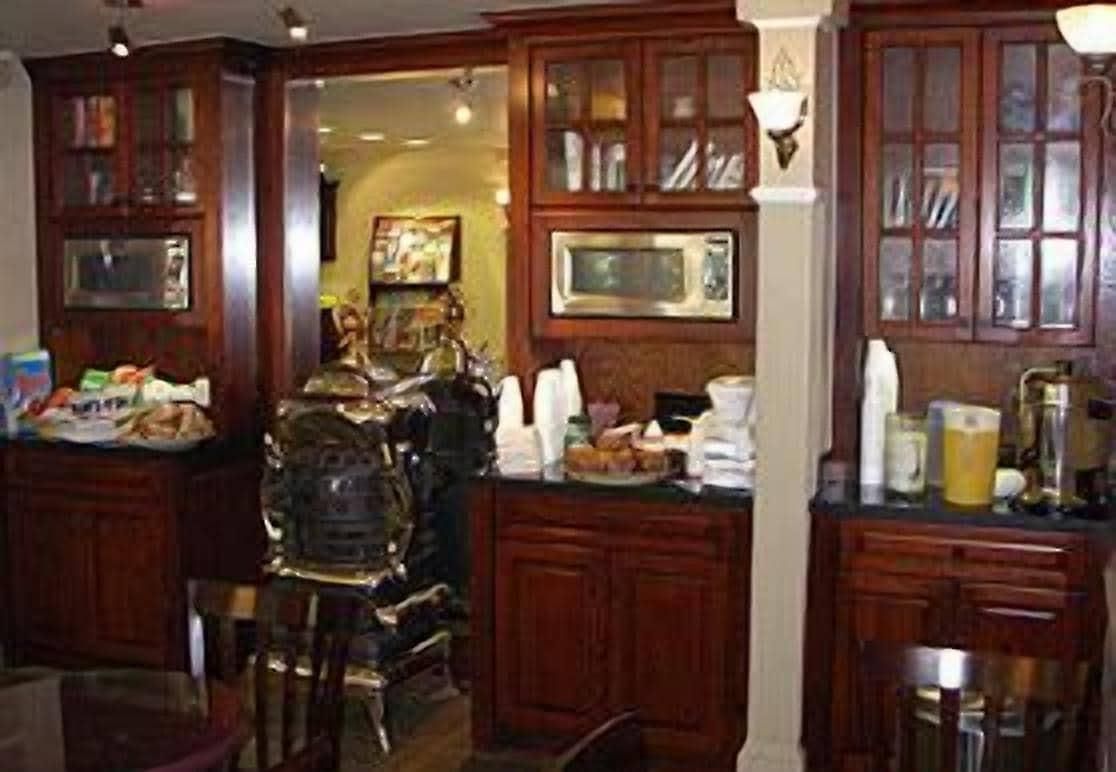 Inn The Victorian