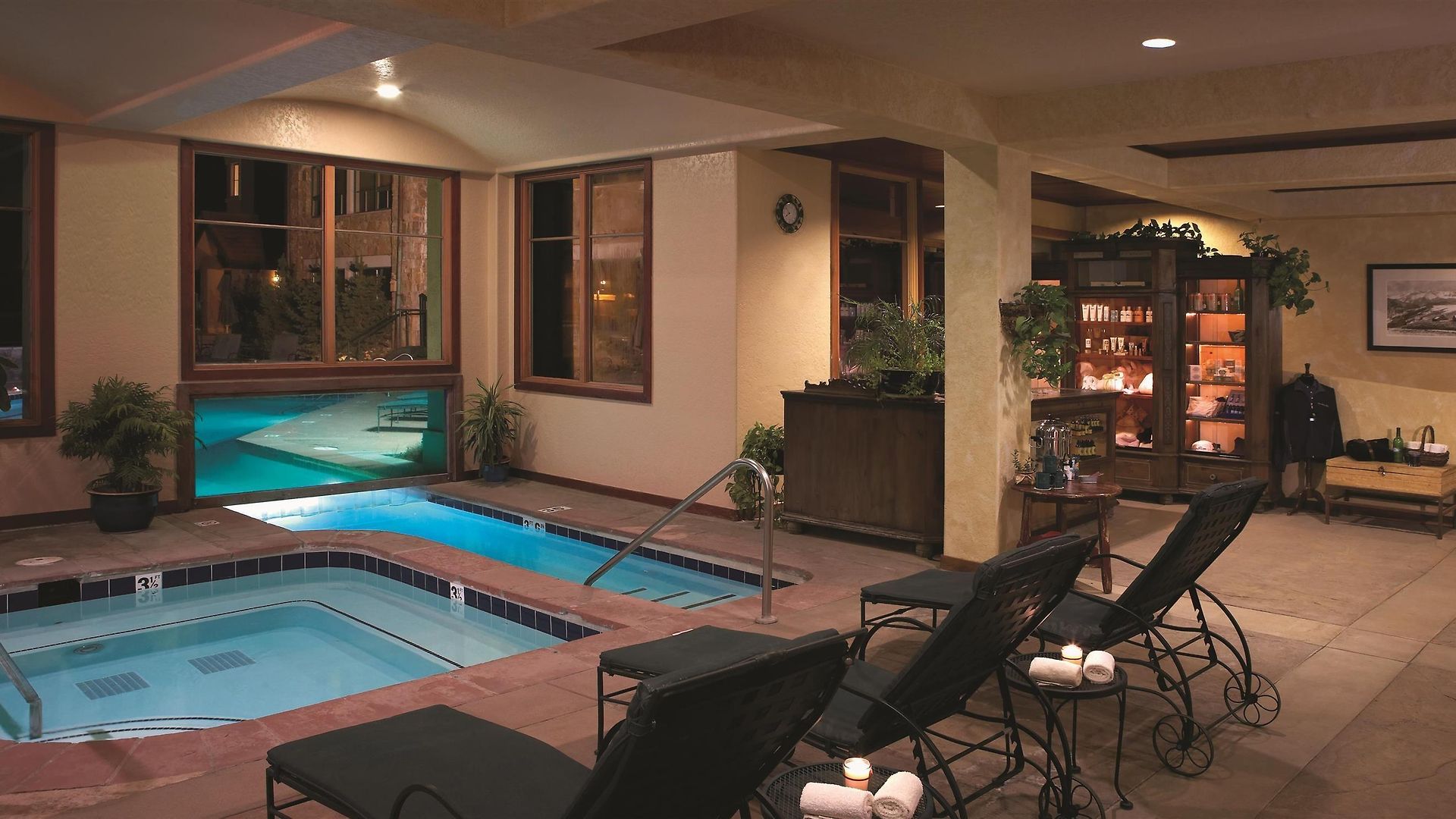 Fairmont Heritage Place, Franz Klammer Lodge *