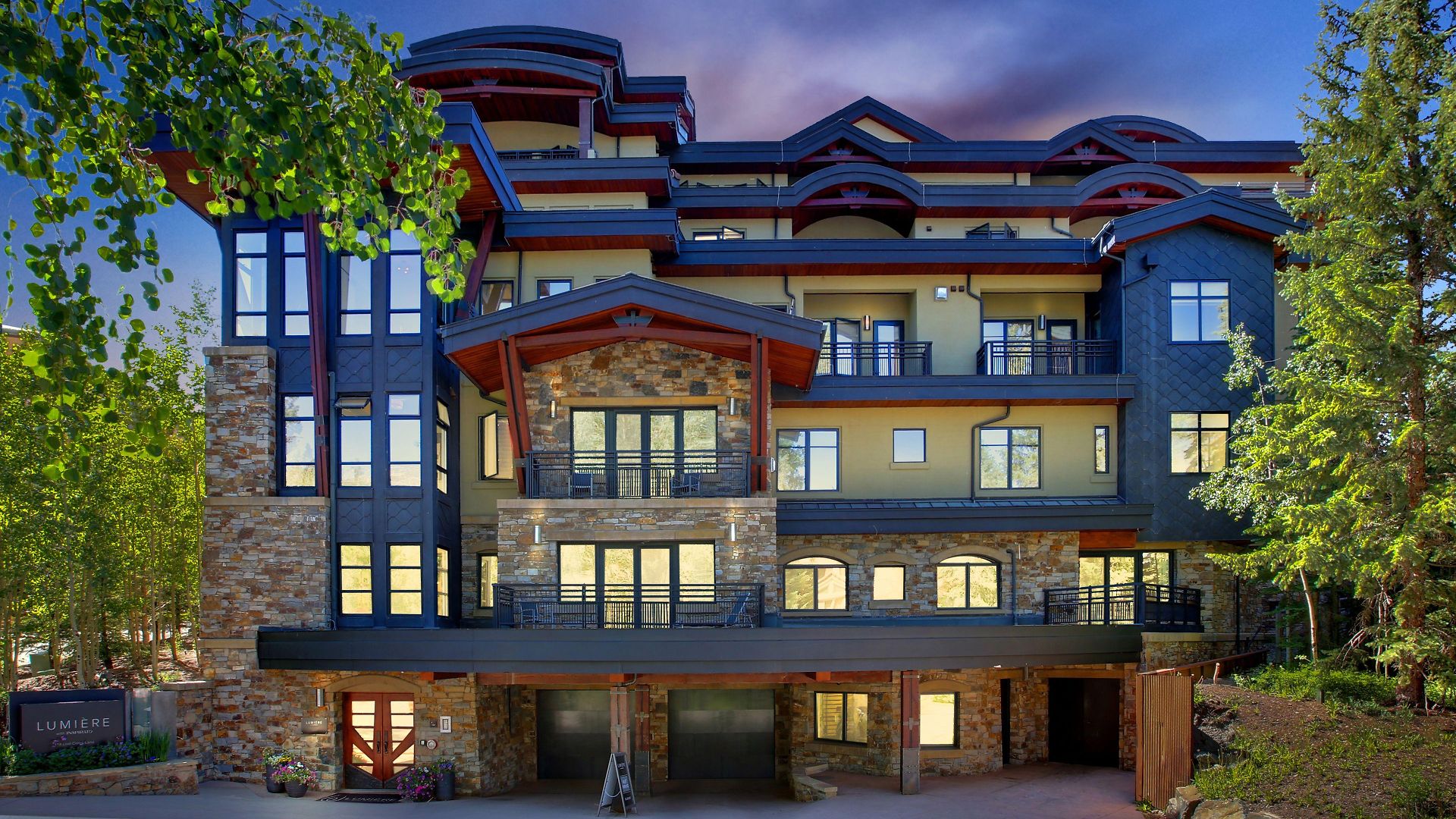 Aparthotel Relais & Chateaux Lumiere By Dunton 5*