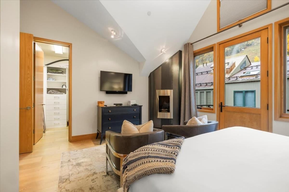 Downtown Luxury Retreat Private Hot Tub Telluride