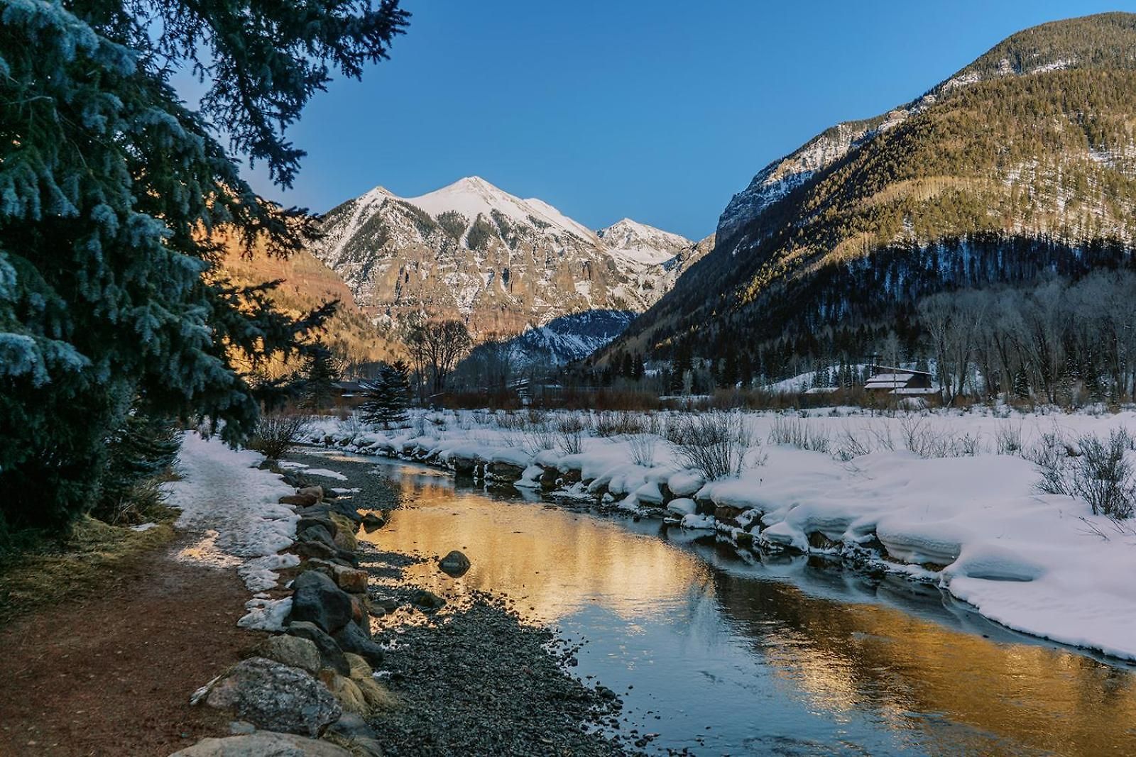 Holiday home Riverside C03 Walk To Gondola Hot Tubs - 2 Bedroom 2 Ba Sleeps 6 Telluride