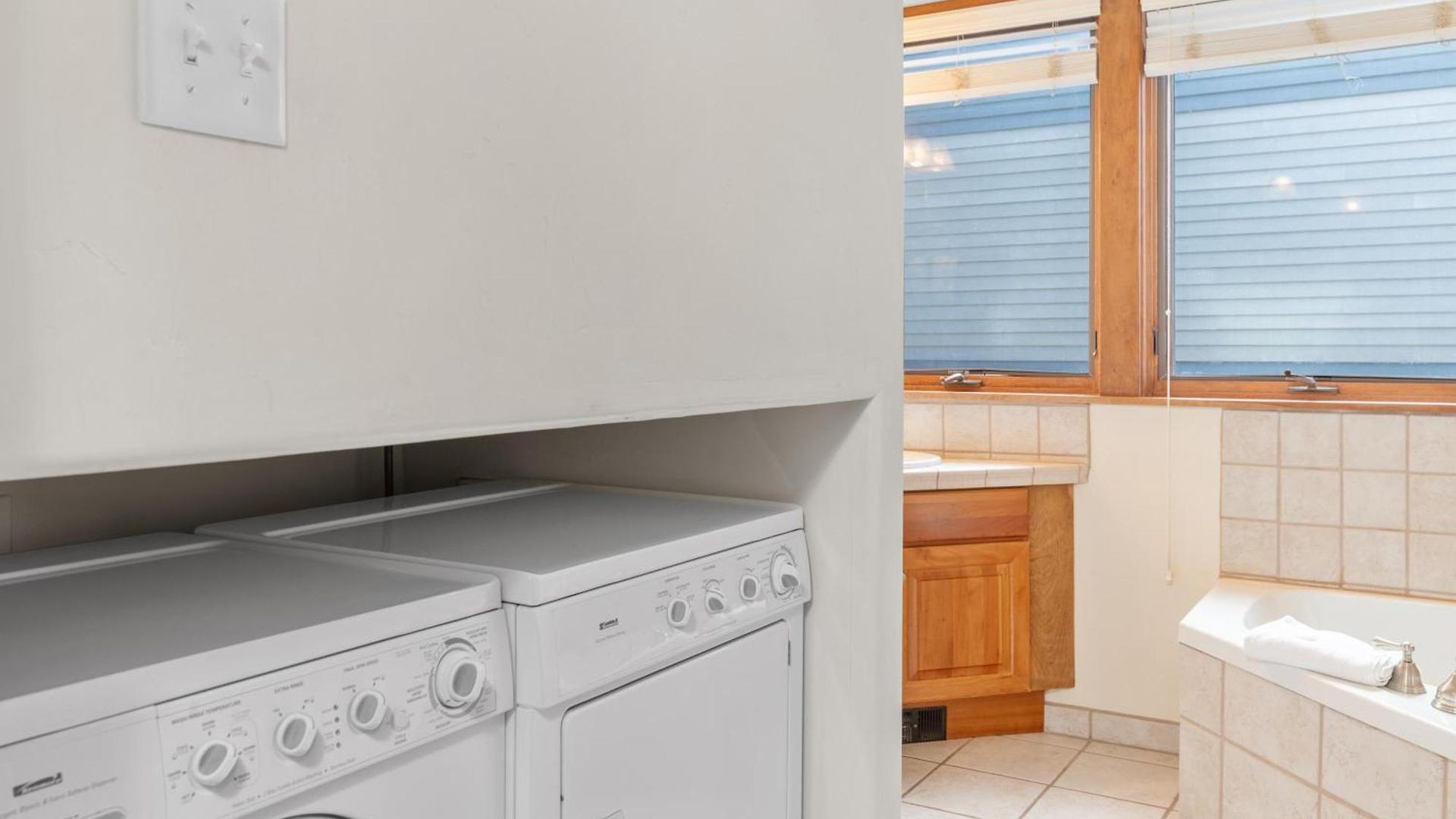 Twin 337 & 338 - Liftside And Hot Tubs Access Apartment *