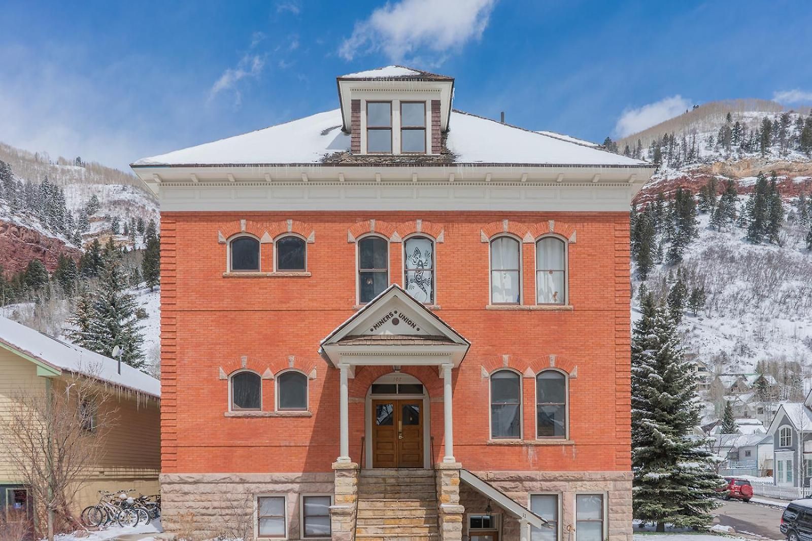 Miners Union 7 Downtown W Mountain Views 1br 1ba Sleeps 2