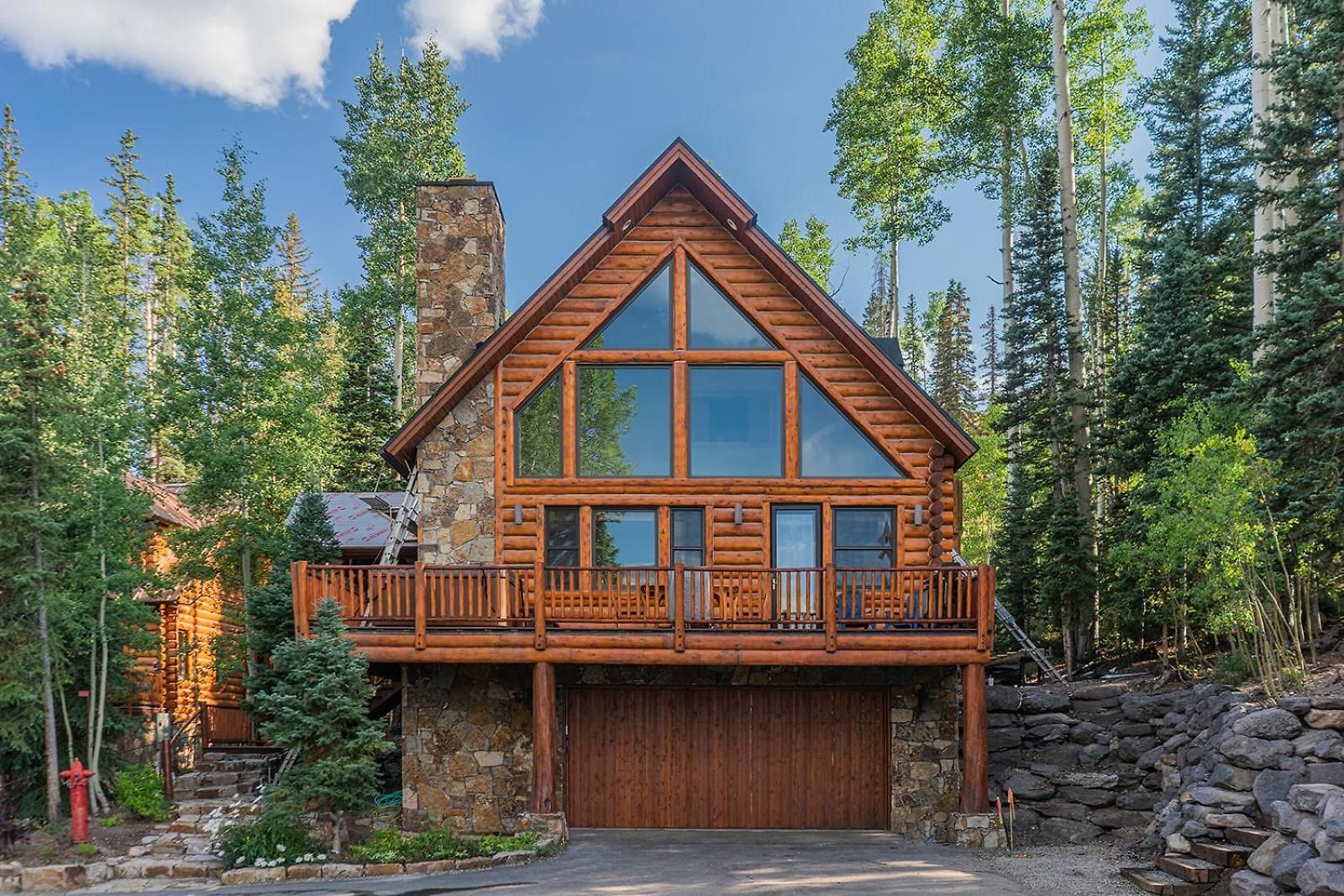 Mountain View 2 Ski-in Private Hot Tub 4br 4.5ba Sleeps 8 Holiday home