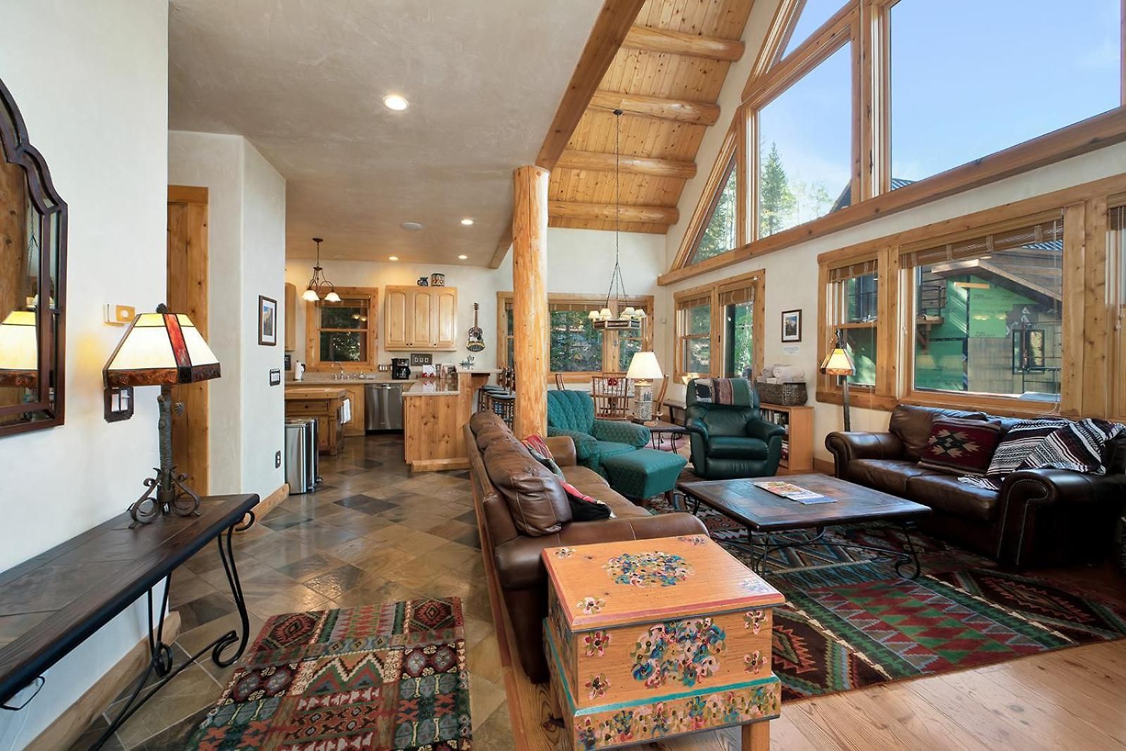 Holiday home Mountain View 2 Ski-in Private Hot Tub 4br 4.5ba Sleeps 8 *