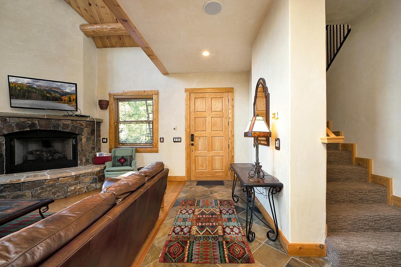 Mountain View 2 Ski-in Private Hot Tub 4br 4.5ba Sleeps 8 Holiday home *