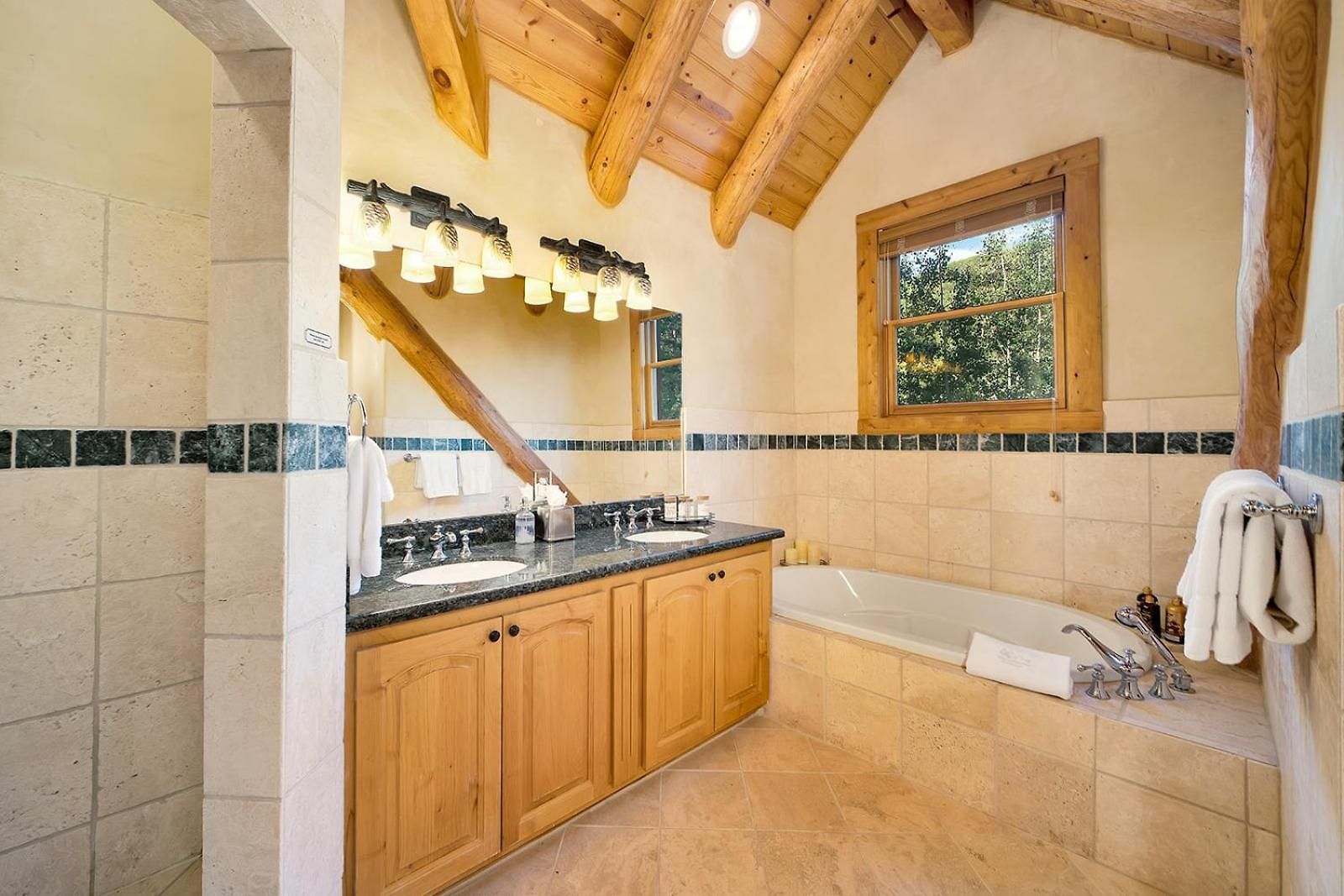 Mountain View 2 Ski-in Private Hot Tub 4br 4.5ba Sleeps 8 Telluride