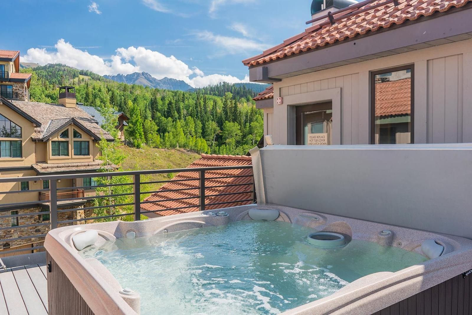 Apartment Blue Mesa 4 Liftside Hot Tub Access 3bd 2.5ba Sleeps 8 *
