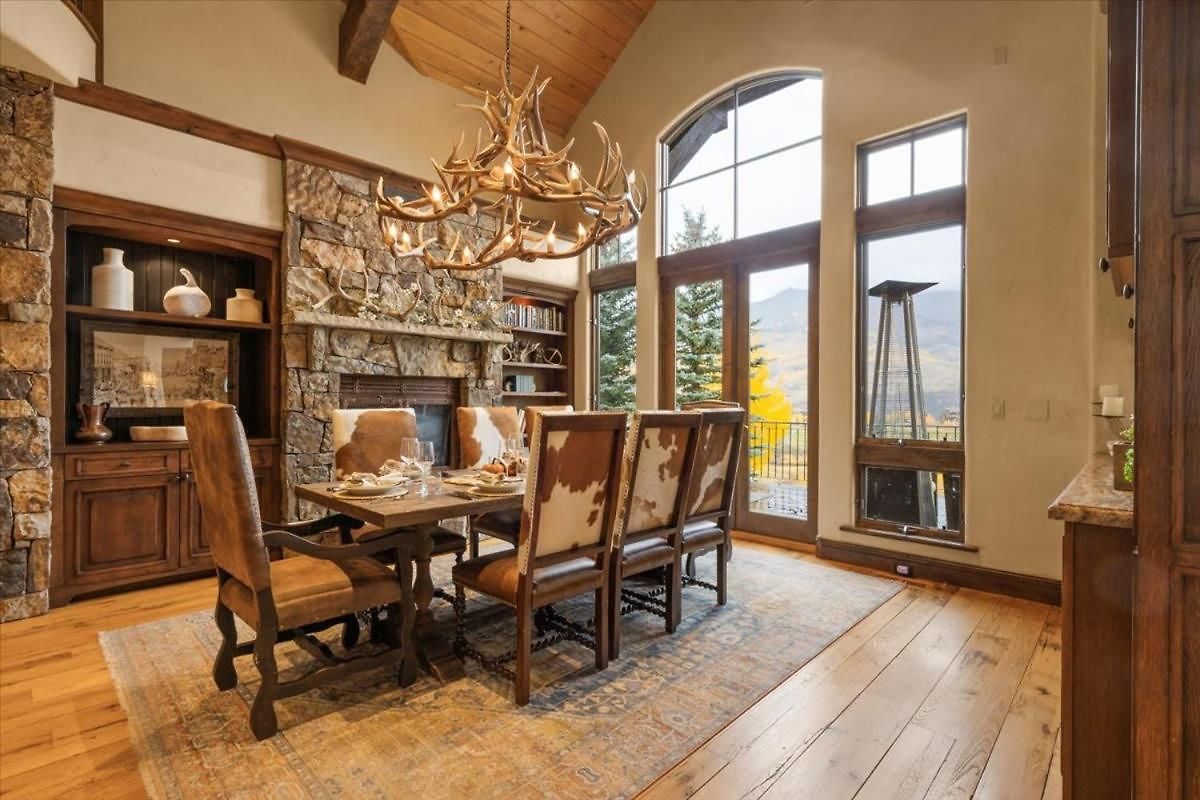 Luxury Retreat Hot Tub And Mountain View *