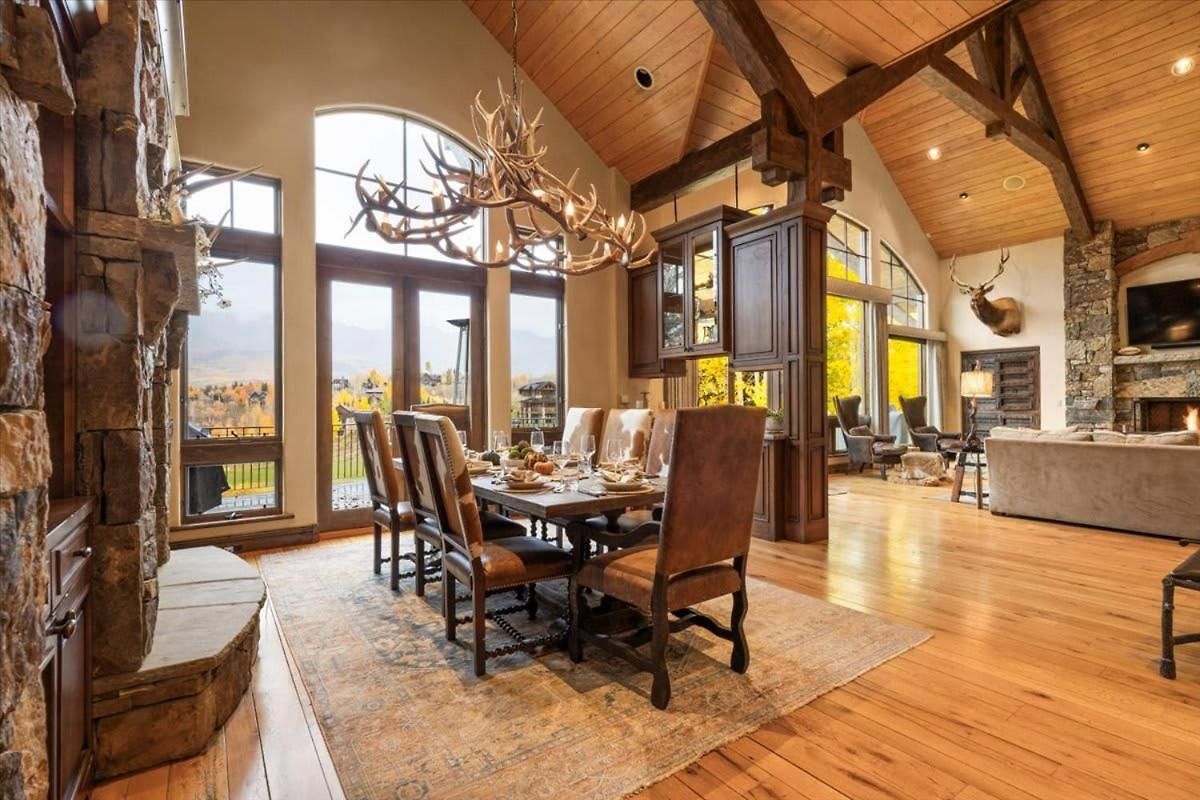 Luxury Retreat Hot Tub And Mountain View Holiday home *