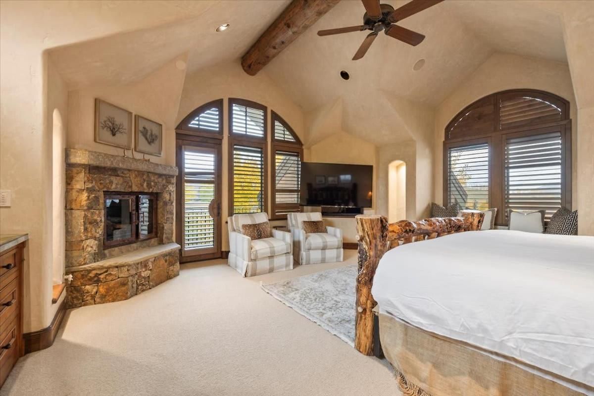 Luxury Retreat Hot Tub And Mountain View *