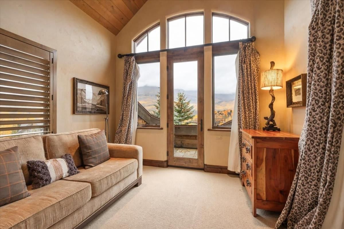 Holiday home Luxury Retreat Hot Tub And Mountain View