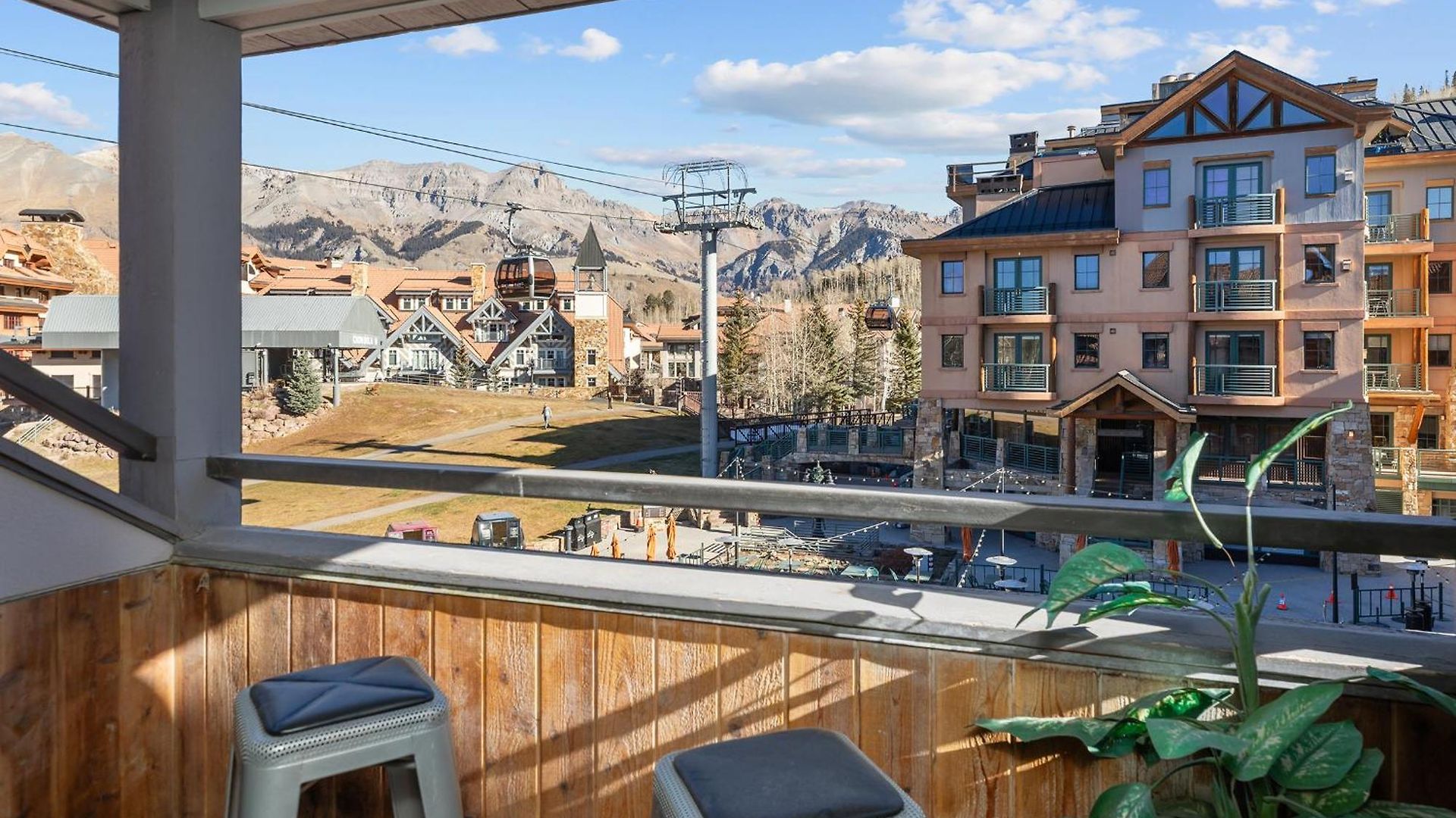 Blue Mesa 4 Liftside Hot Tub Access 3bd 2.5ba Sleeps 8 *