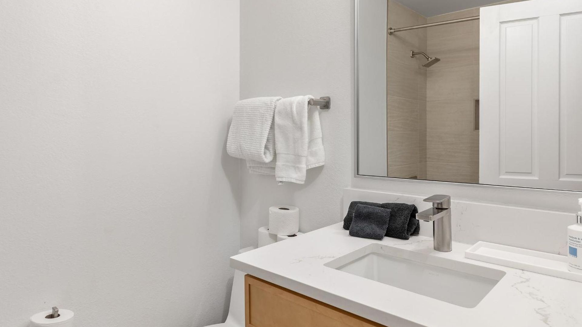 Apartment Blue Mesa 4 Liftside Hot Tub Access 3bd 2.5ba Sleeps 8 *