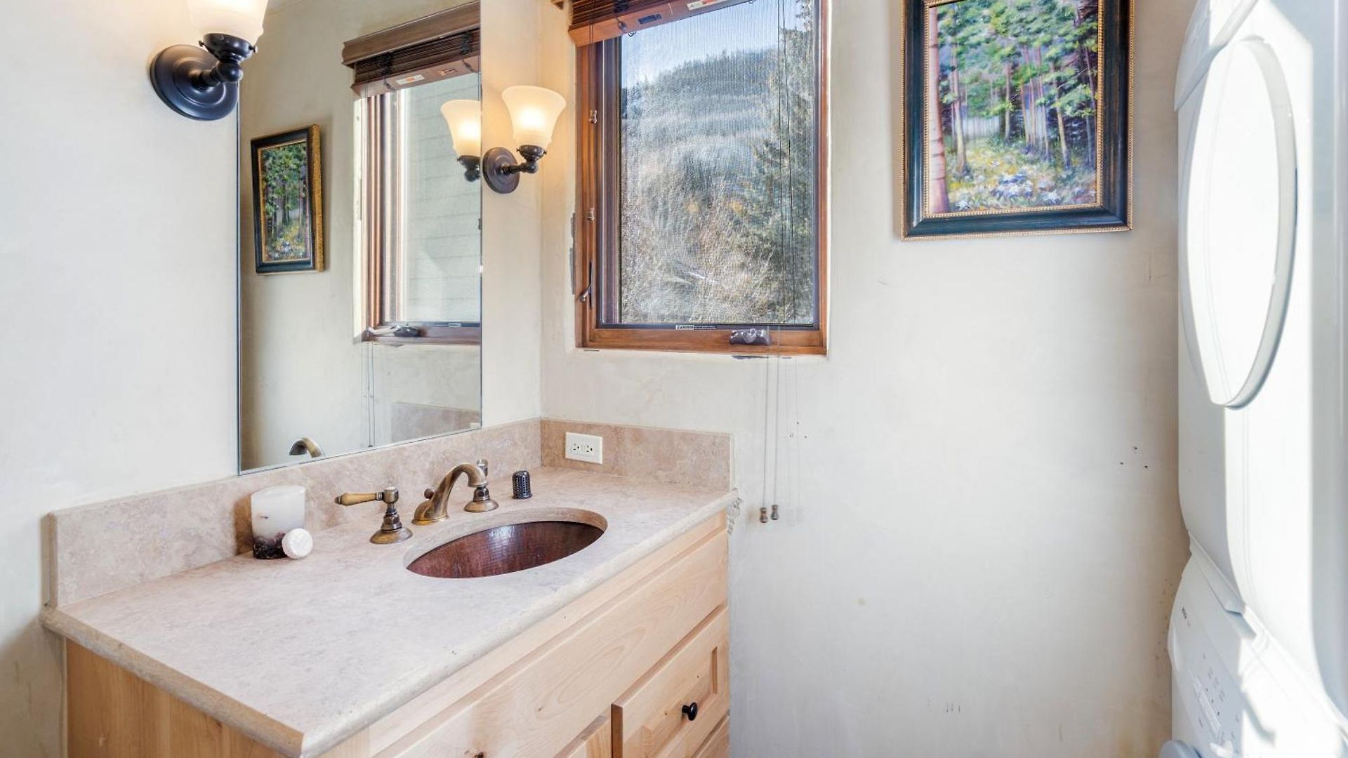 Experience Mountain Views In Spacious 3-bedroom #423 *