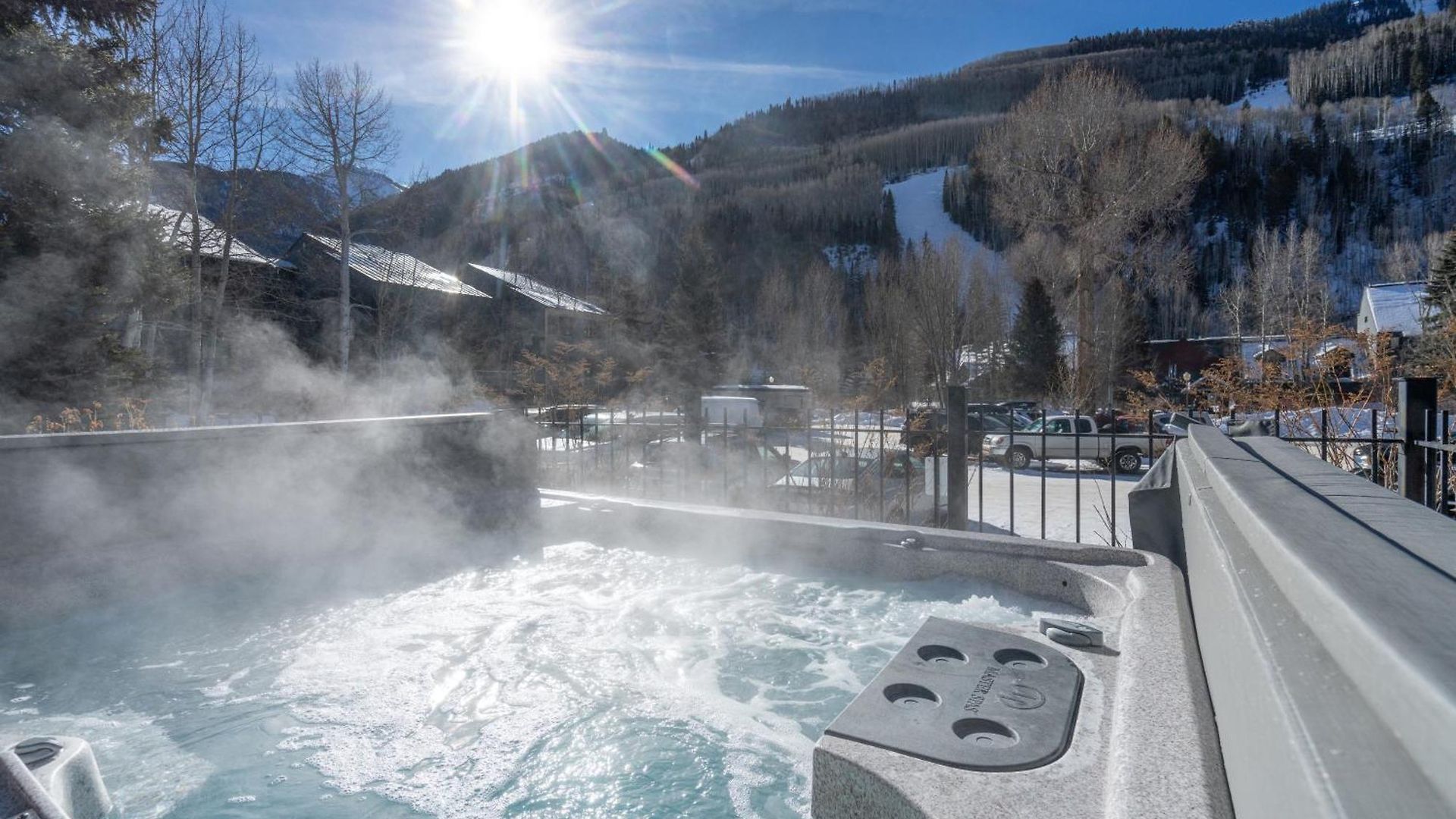 Experience Mountain Views In Spacious 3-bedroom #423 *