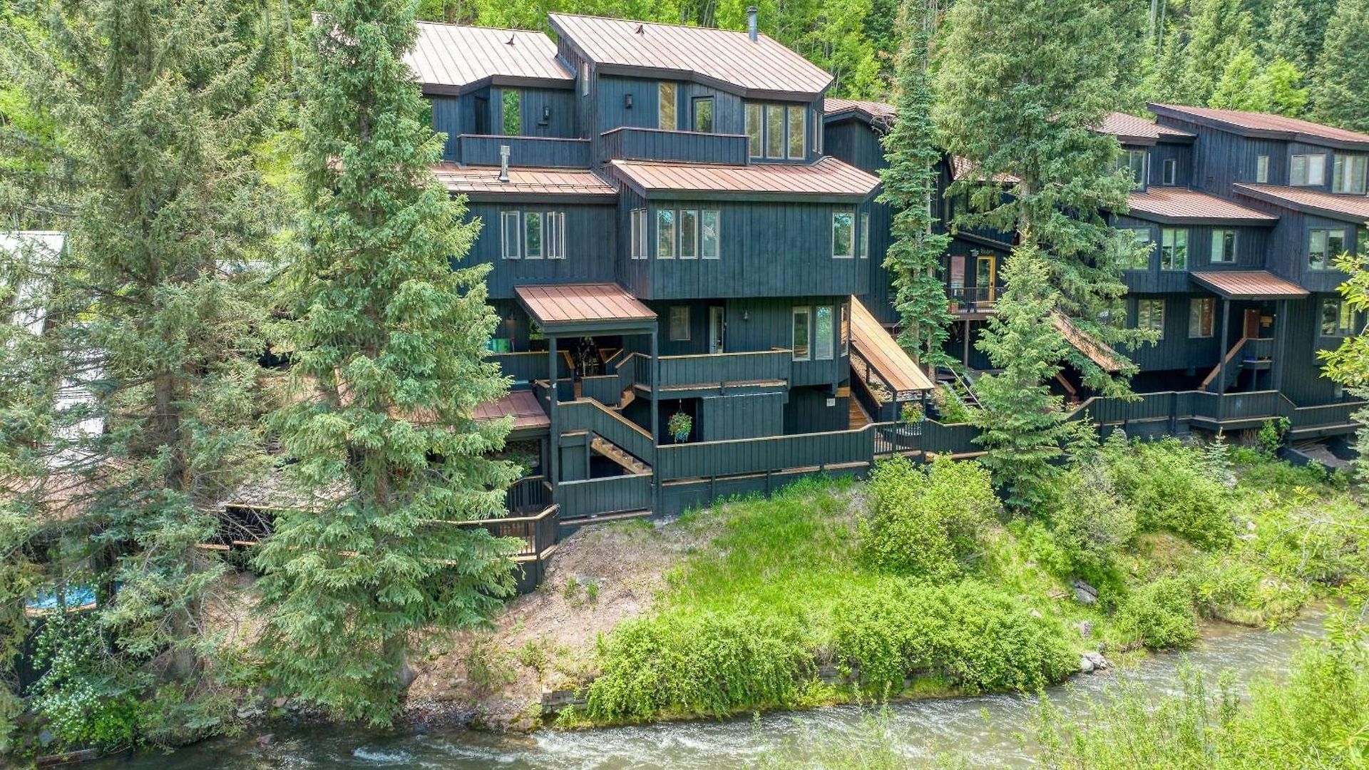 Holiday home Manitou Riverhouse 115 By Avantstay *
