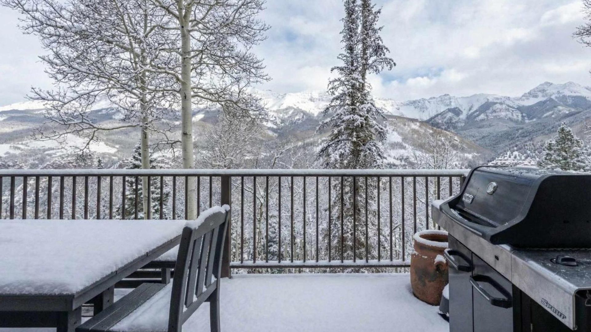 Holiday home Crystal Ridge Retreat Hot Tub Walk To Lifts