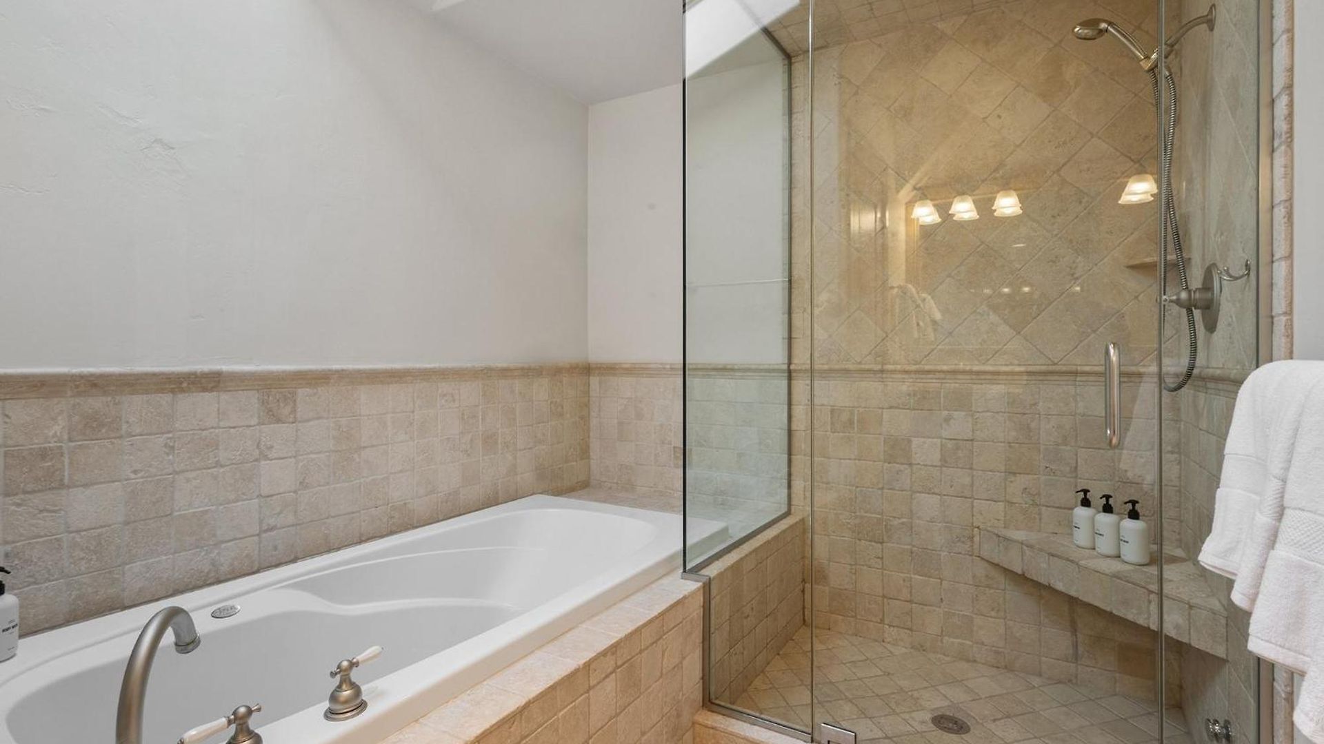 Lux With Gas Fireplace, Hot Tub, 8 Min To Lift 7 - Bunk For Kids! *