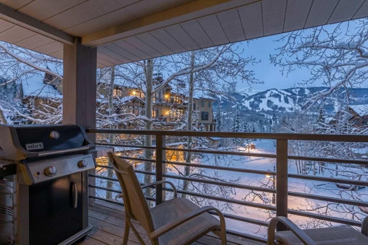 Holiday home In Out With Hot Tub And Mountain View *