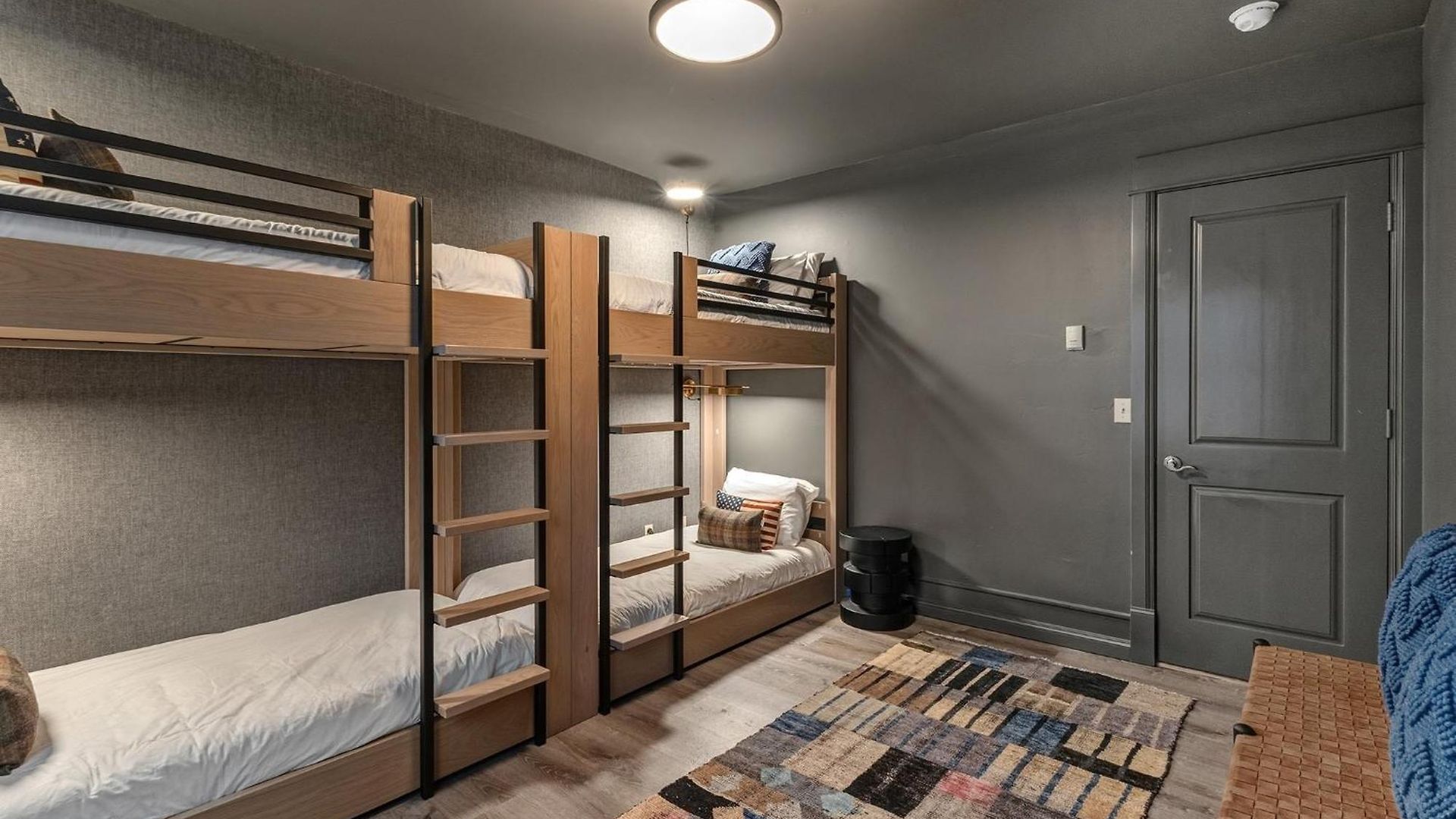 Lux With Gas Fireplace, Hot Tub, 8 Min To Lift 7 - Bunk For Kids! Holiday home *