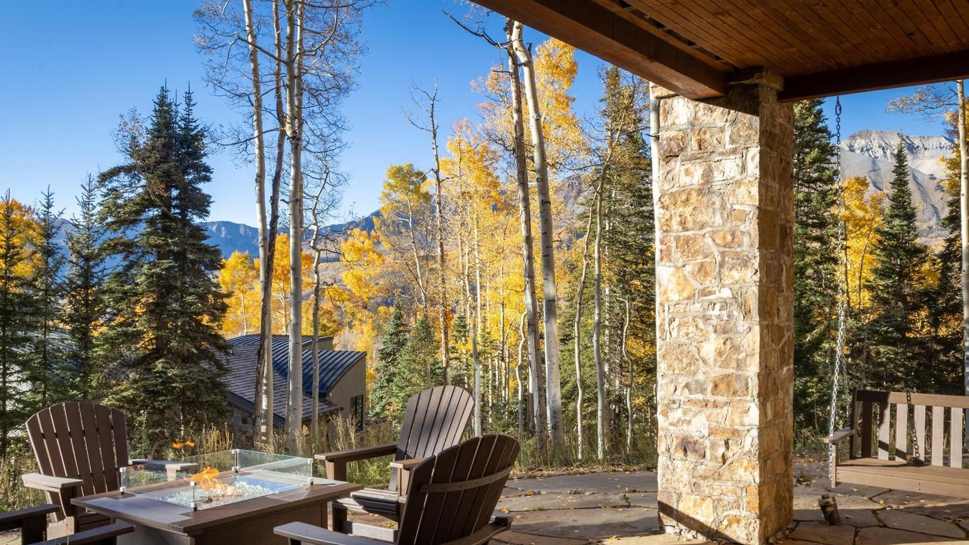 Bear - Modern Log At Easy Ski-in-out Location Villa *