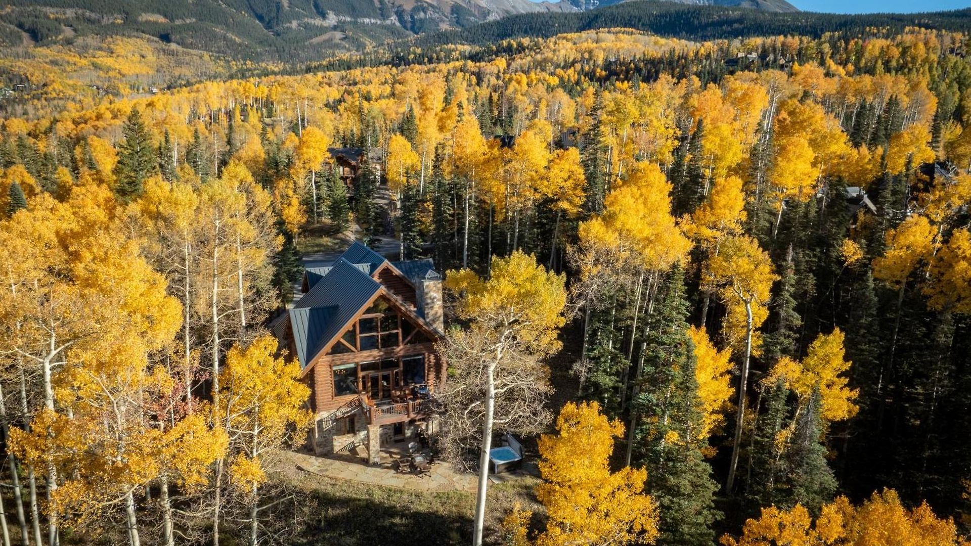Bear - Modern Log At Easy Ski-in-out Location * Telluride