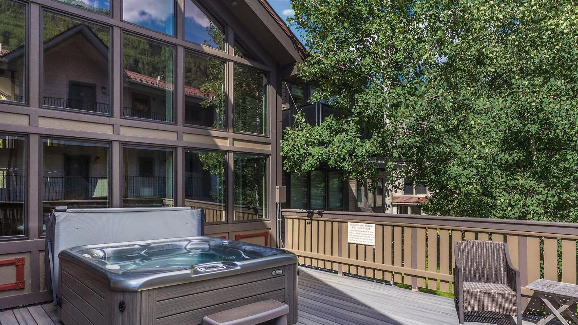 West End Winner - Hot Tub, Parking, Open Kitchen & Living Space * Telluride