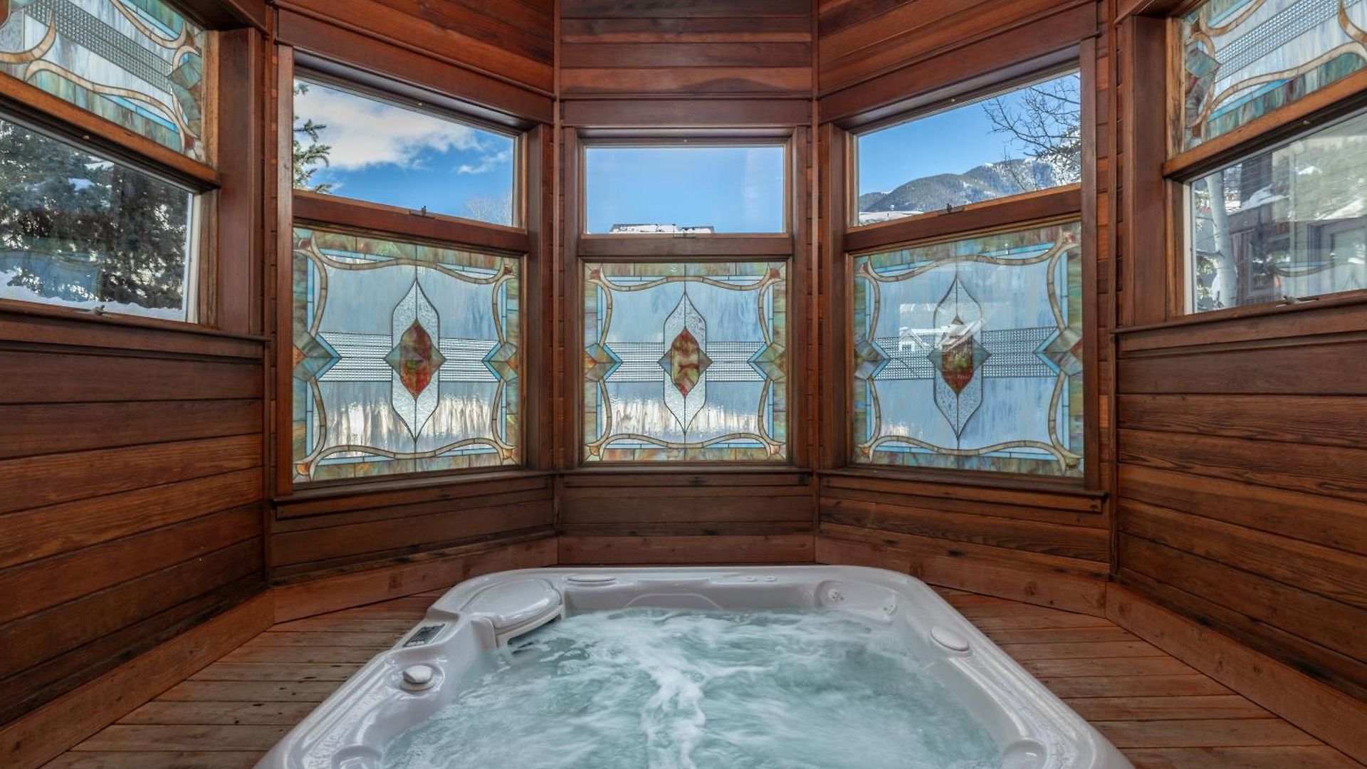 Apartment Smuggler Mine - Modern Pet Friendly Retreat Near Slopes