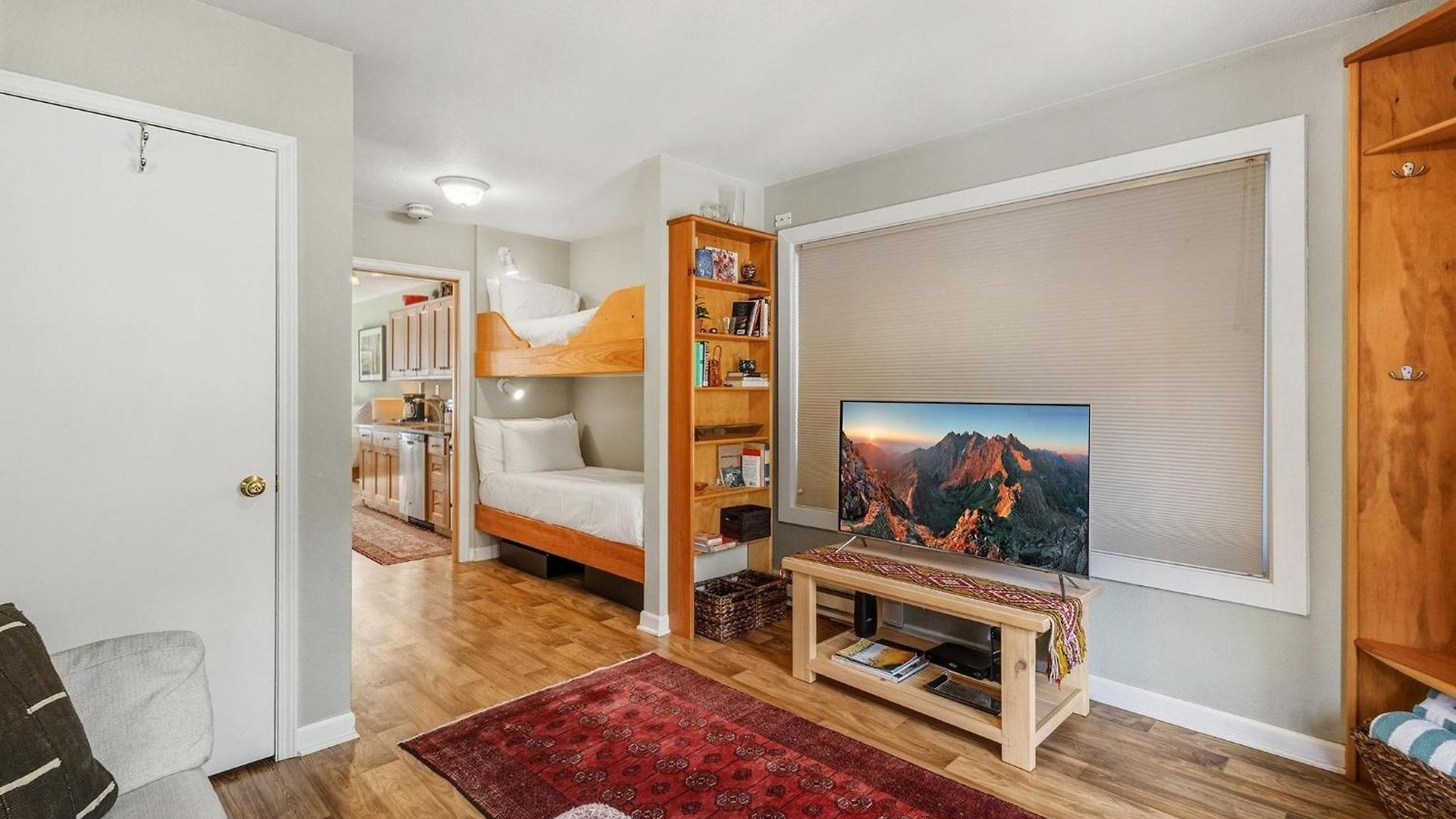 Viking 312 Apartment