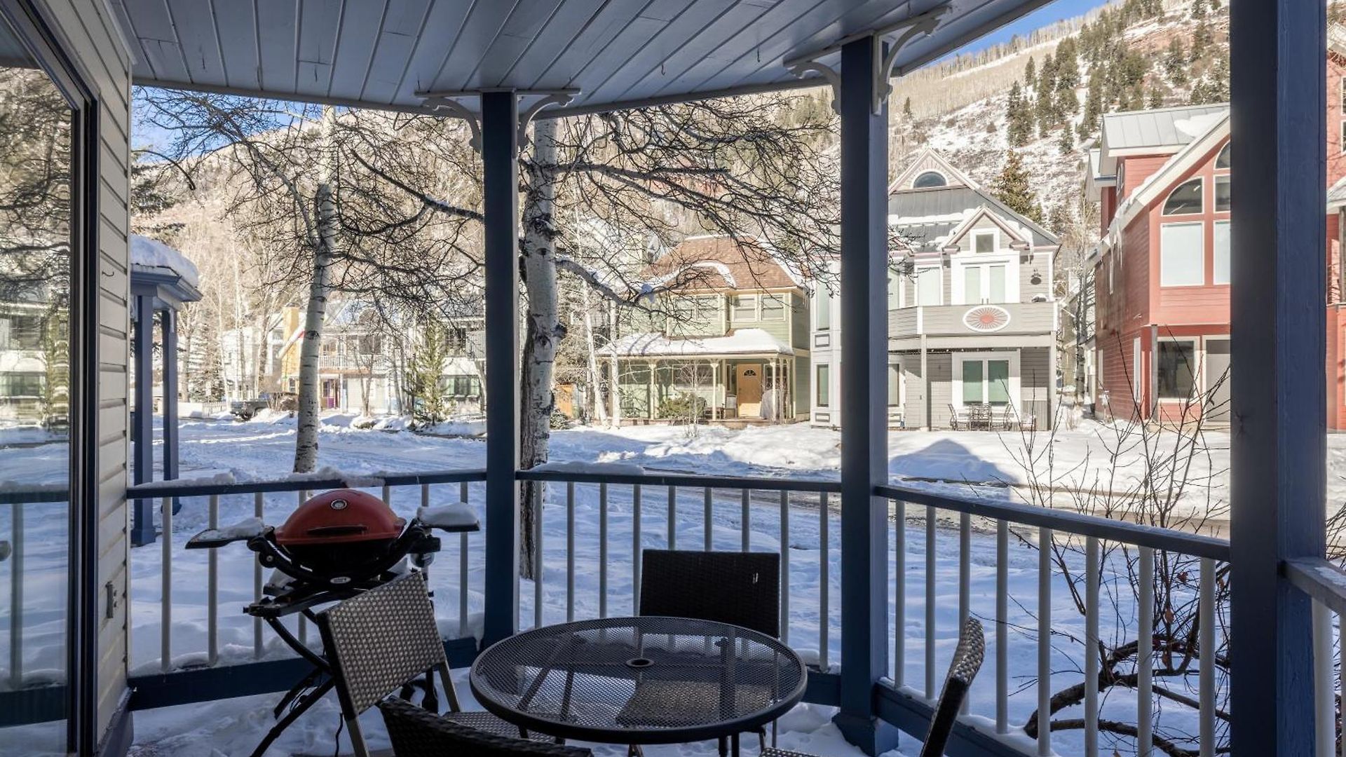 Smuggler Mine - Modern Pet Friendly Retreat Near Slopes Apartment *