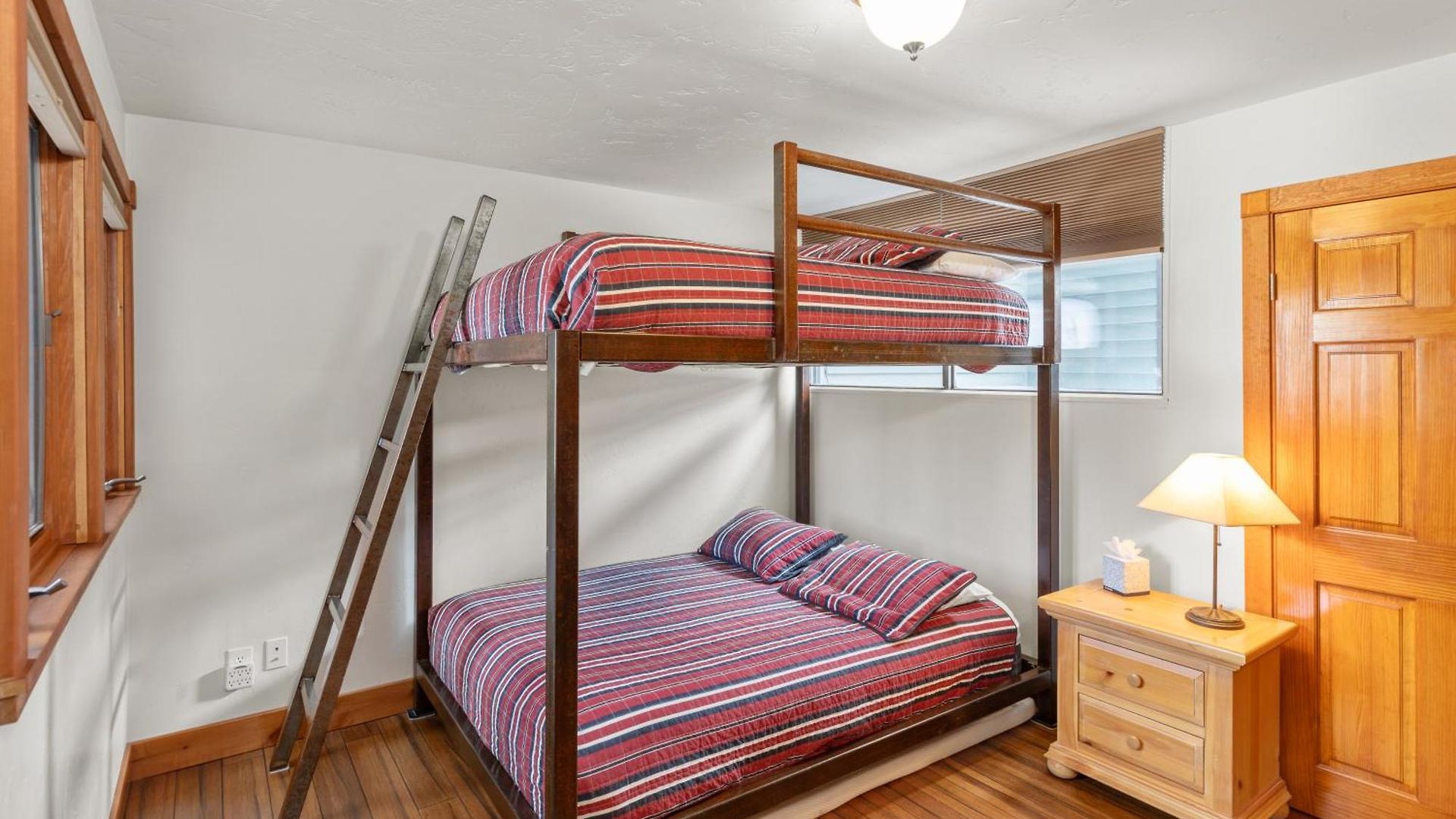 Town Trail Retreat Patio Lift 7 Hot Tubs 3br 2ba Sleeps 8
