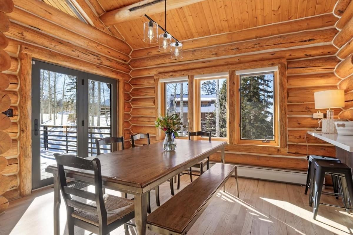 Holiday home Scenic Escape - Private Deck Designer Interiors