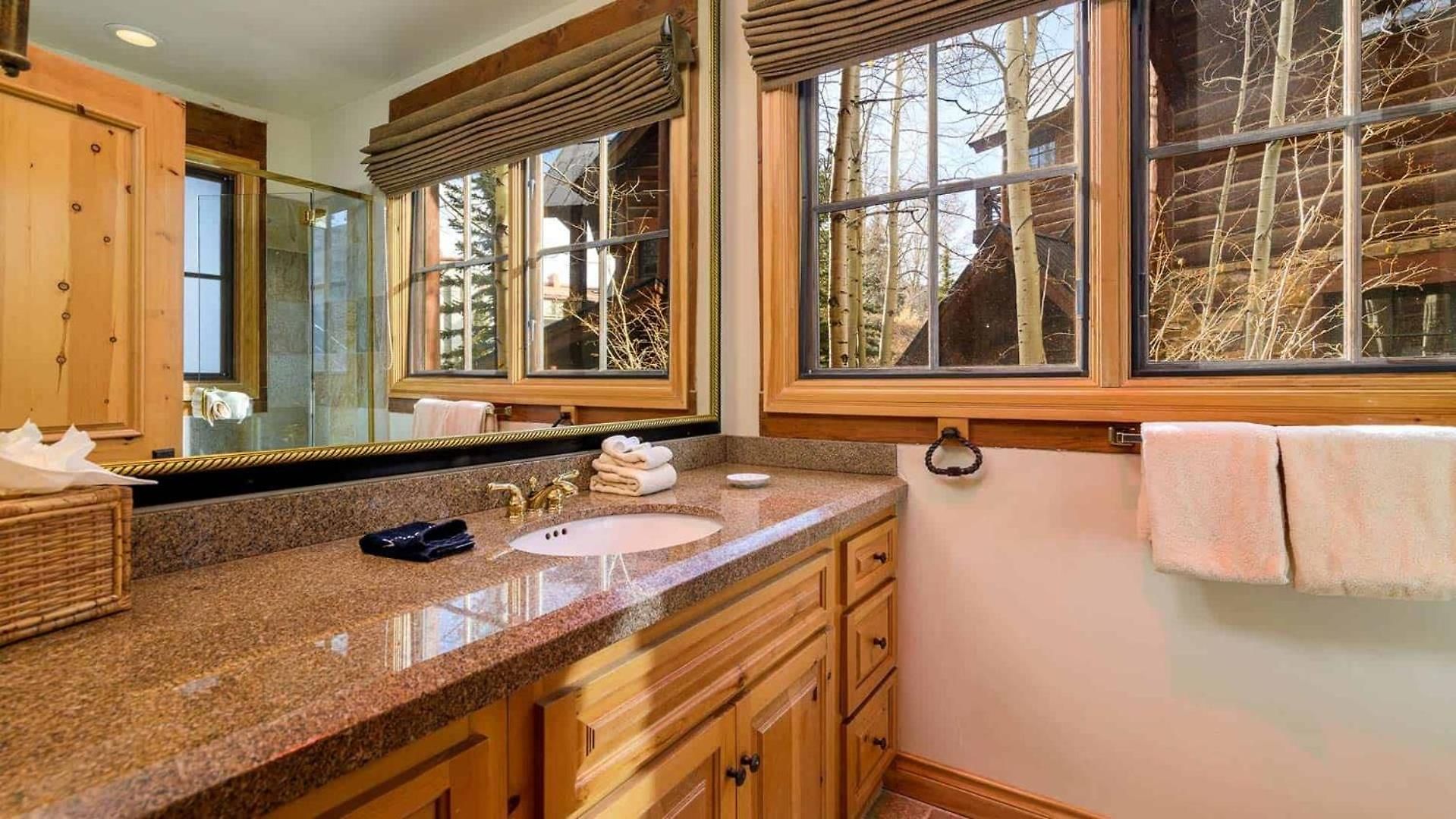 Forever 103 Holiday home
