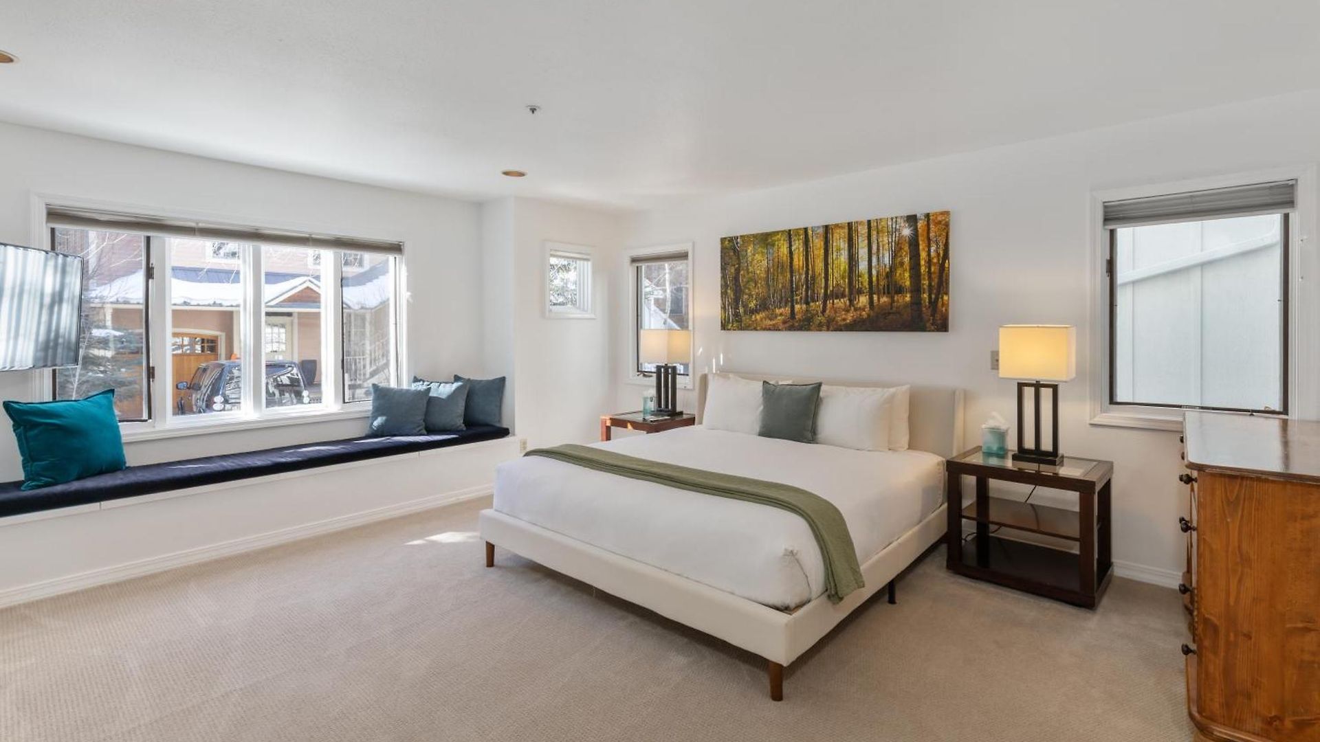 Villa 445 West Depot - Elevated Comfort