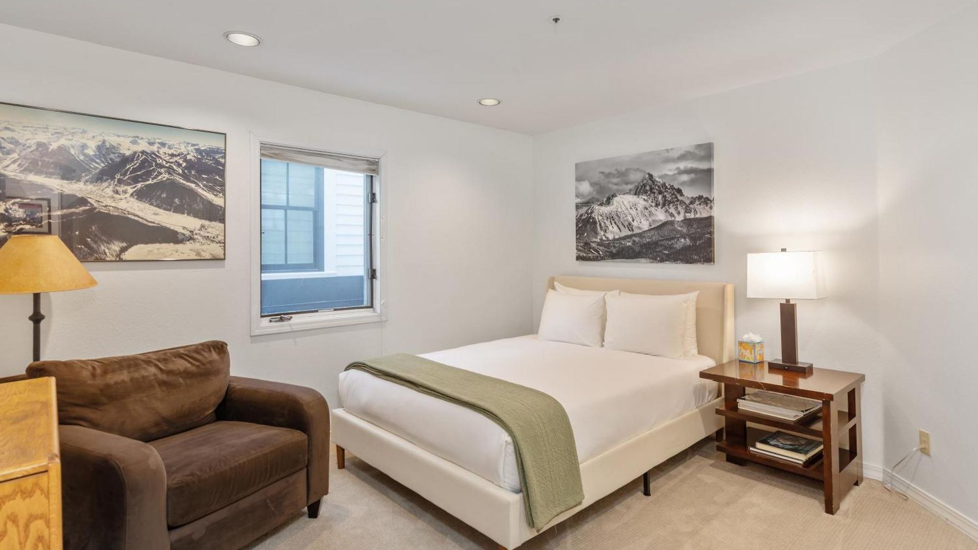 445 West Depot - Elevated Comfort