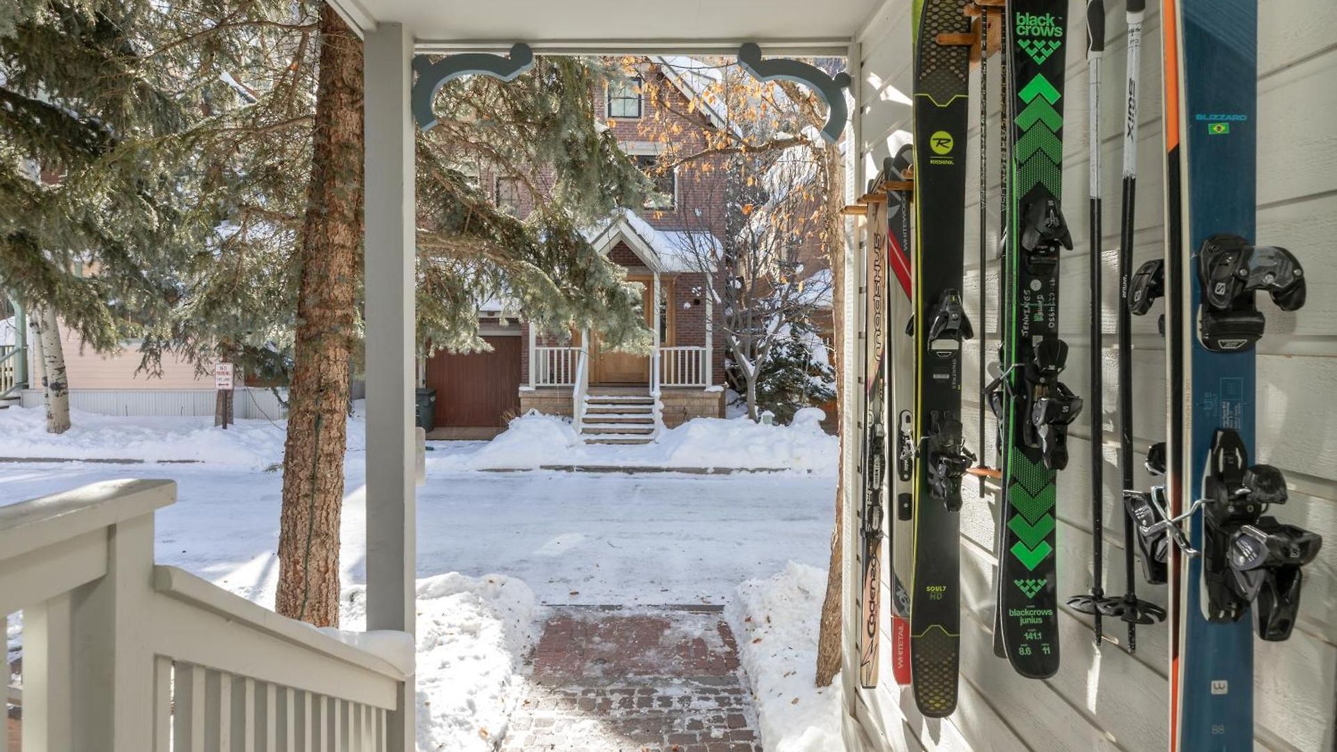 445 West Depot - Elevated Comfort