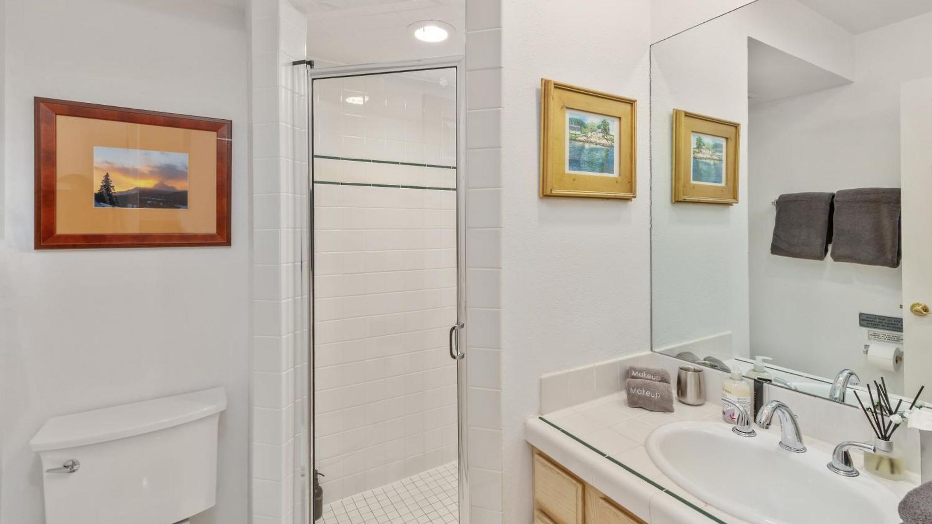 Villa 445 West Depot - Elevated Comfort