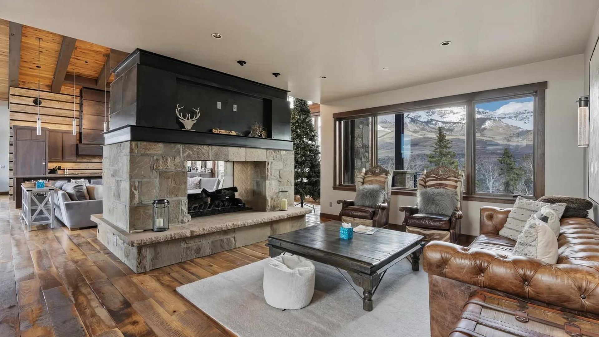 Ridge - Hot Tub, Fire Pit & Mountain View Holiday home