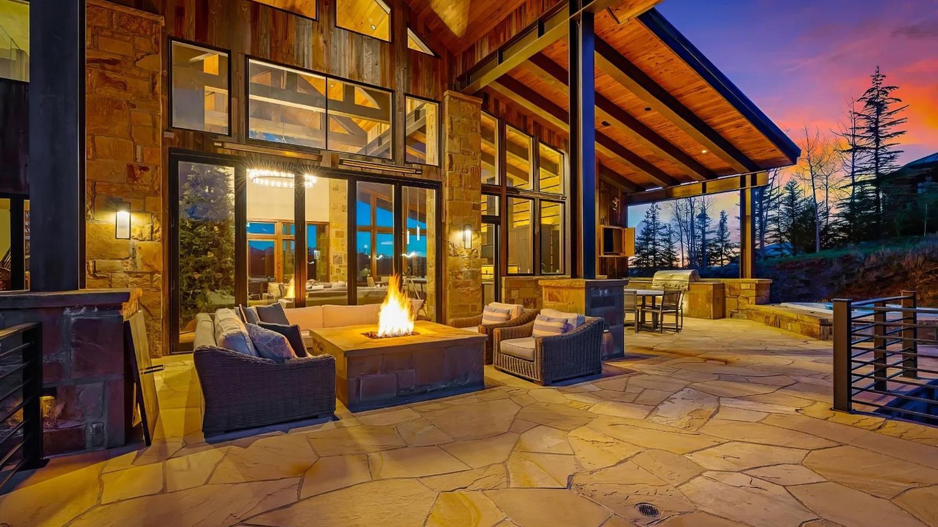 Ridge - Hot Tub, Fire Pit & Mountain View *