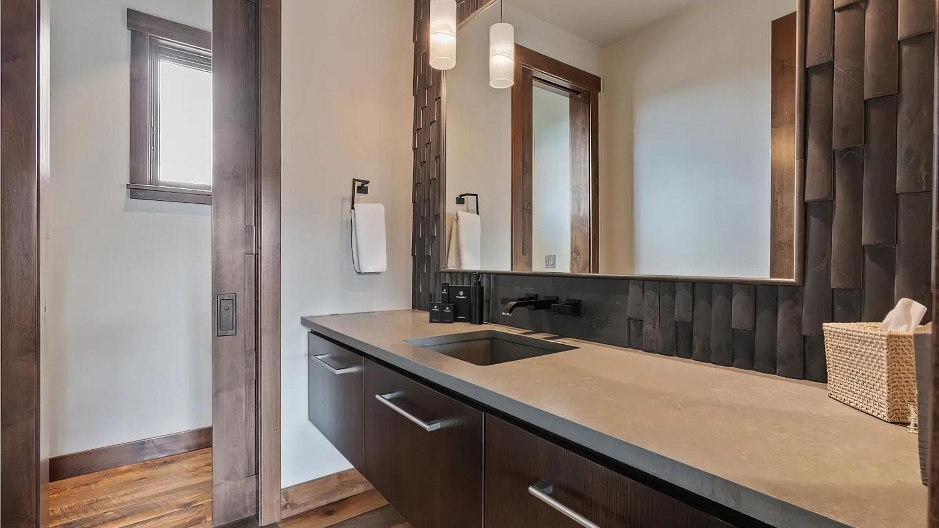 Ridge - Hot Tub, Fire Pit & Mountain View Holiday home