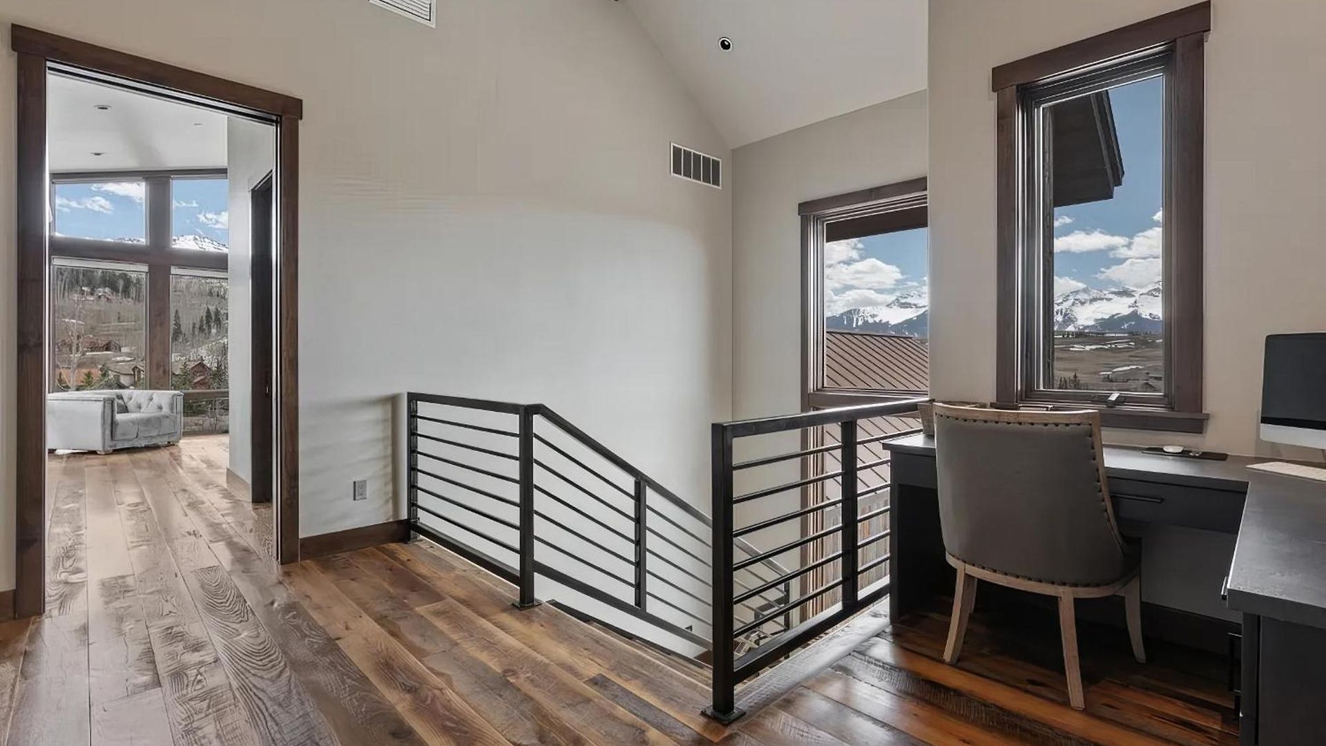 Ridge - Hot Tub, Fire Pit & Mountain View Holiday home