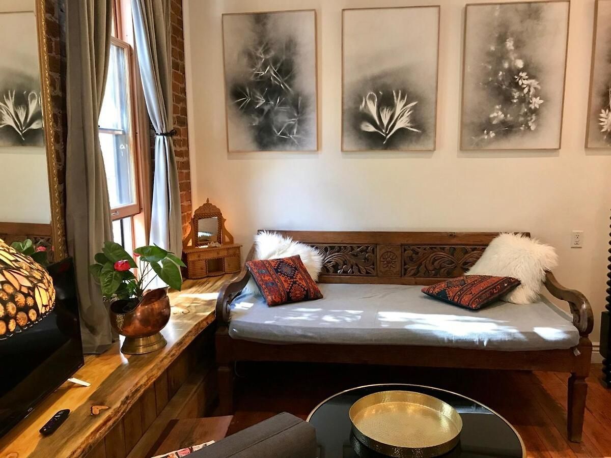 Main Street Glorious Penthouse Apartment