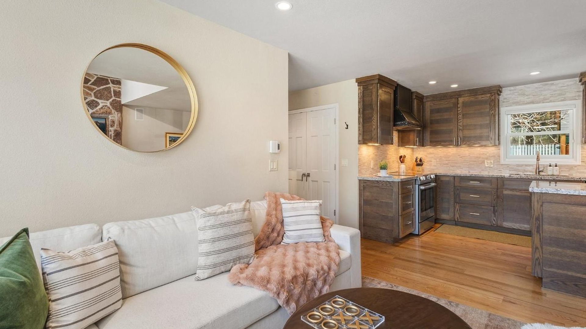 Eira House Apartment *