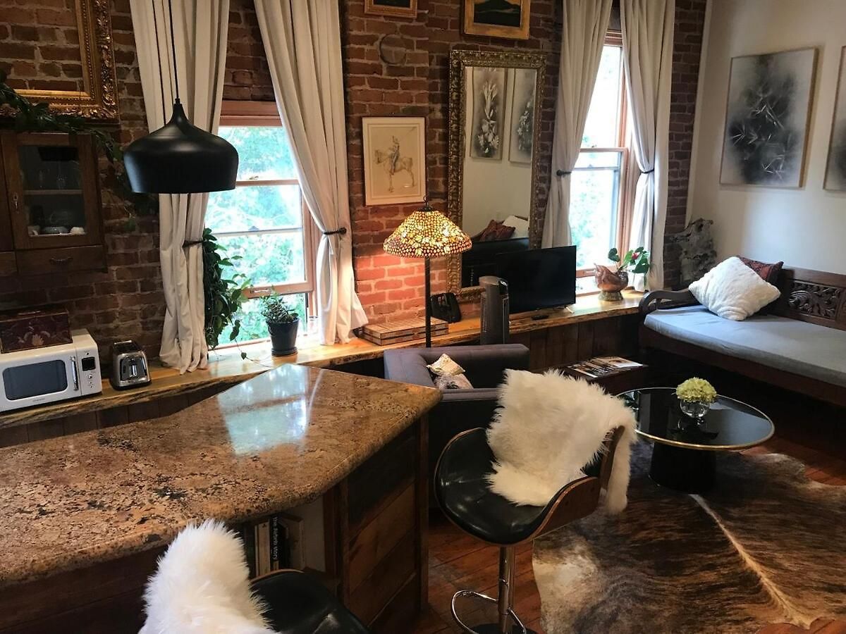 Apartment Main Street Glorious Penthouse