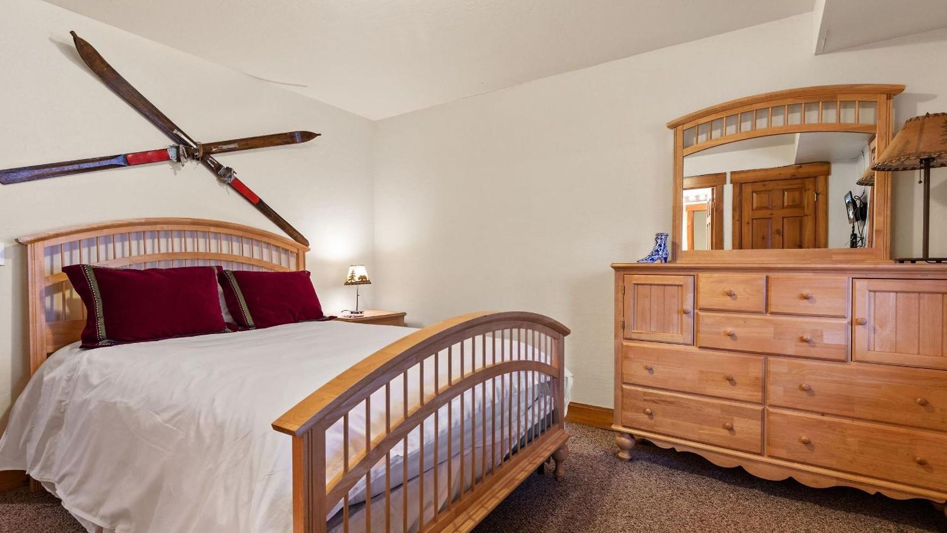 Russell By Avantstay Holiday home *